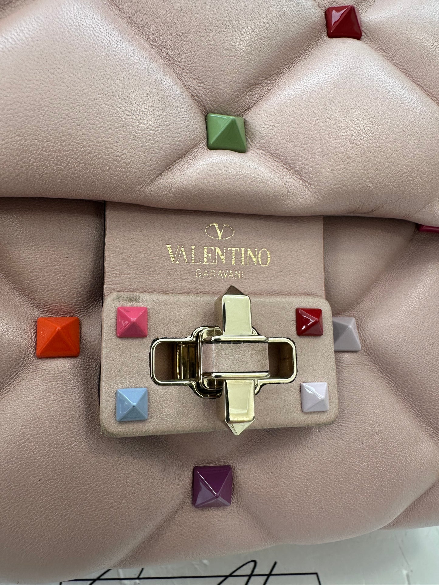 382347 - Valentino Candystud