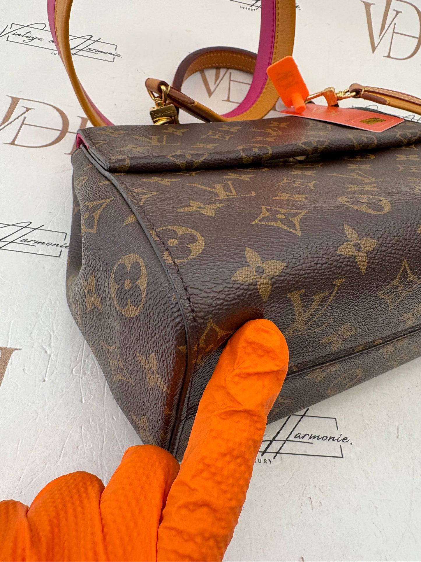 383491 - Louis Vuitton Cluny