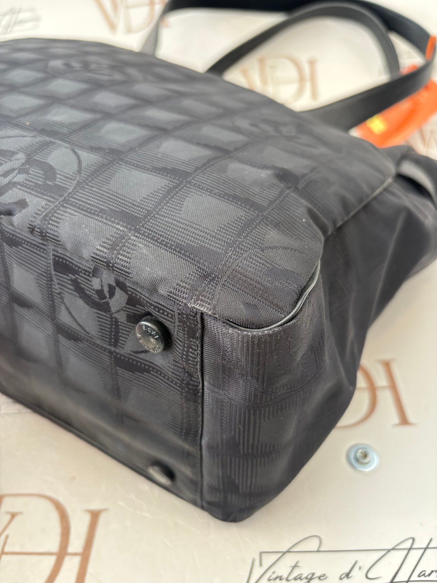 018922 - Chanel Black Jacquard