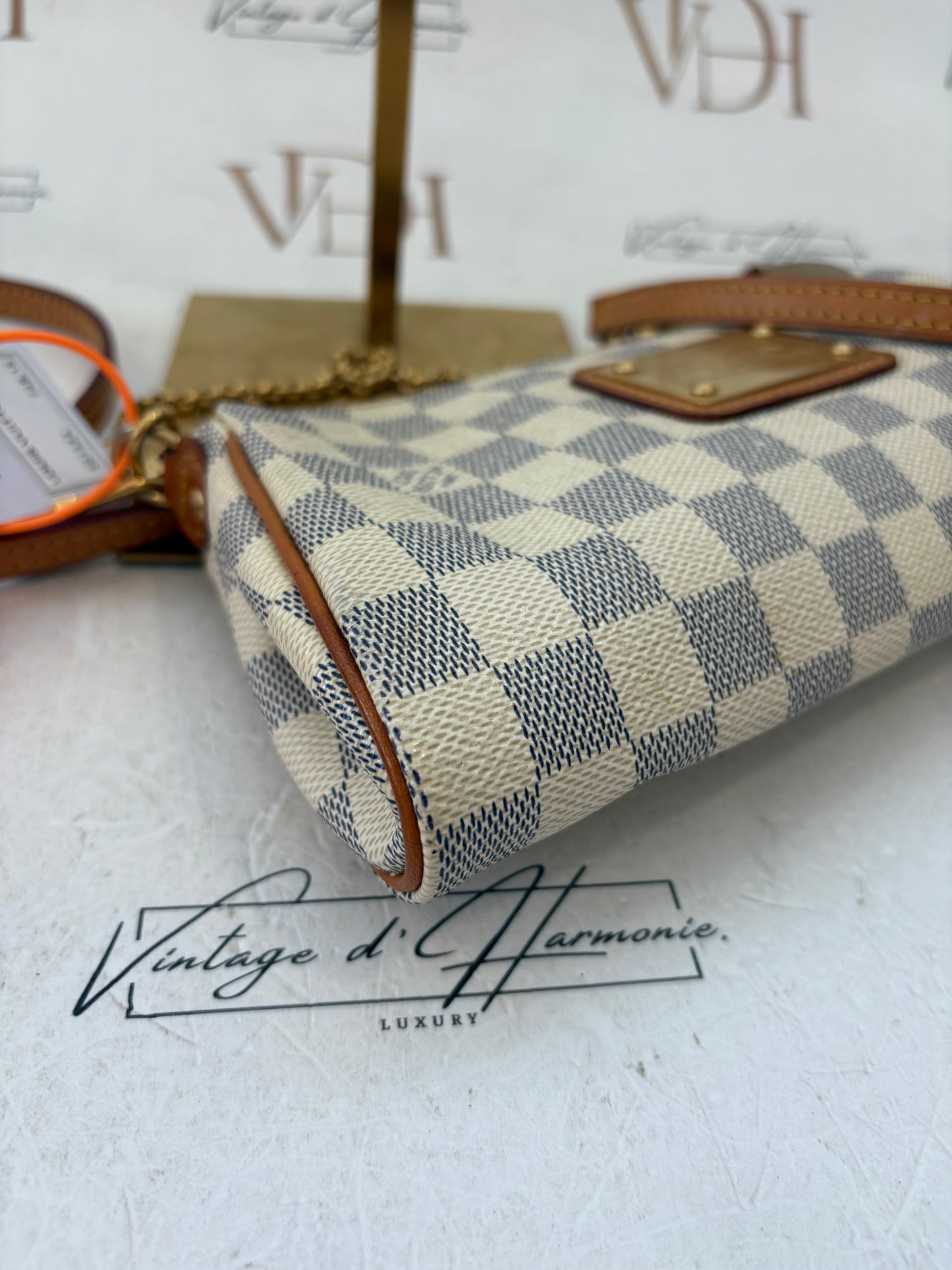 201424 - Louis Vuitton Eva