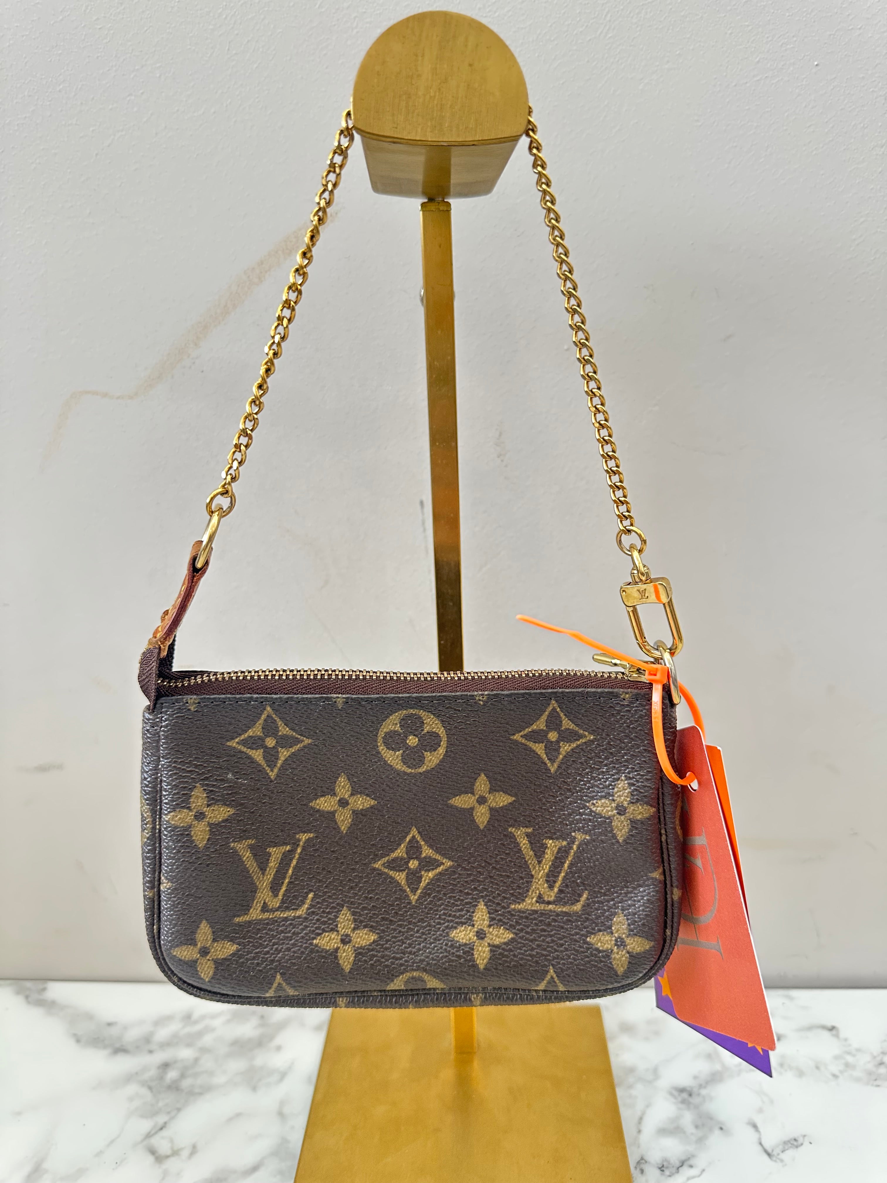 Louis Vuitton Mini Pochette