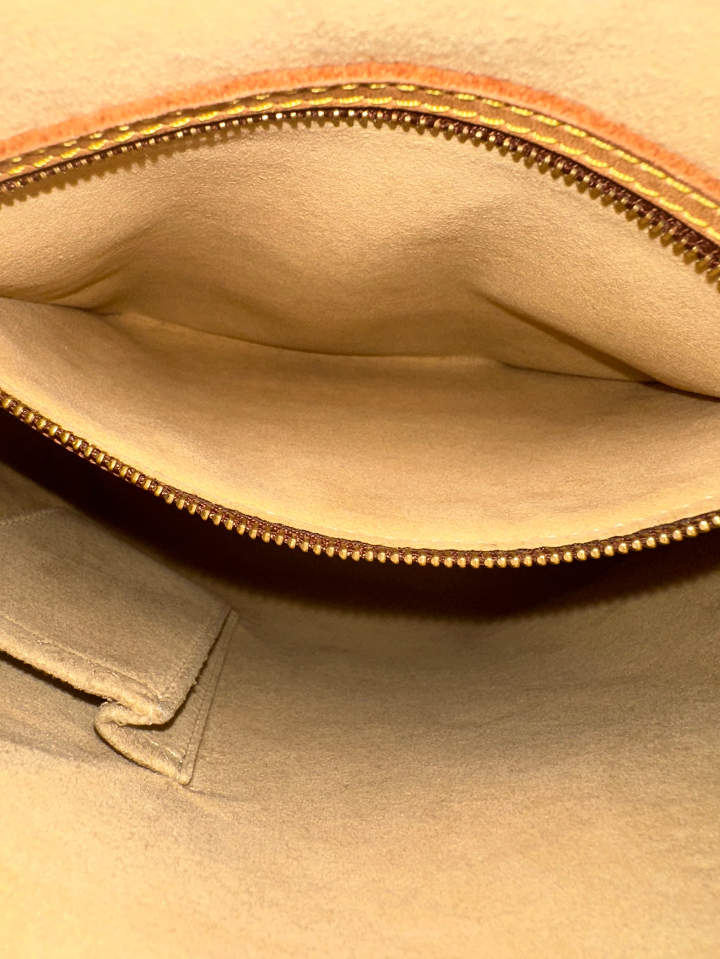 Louis Vuitton Looping GM