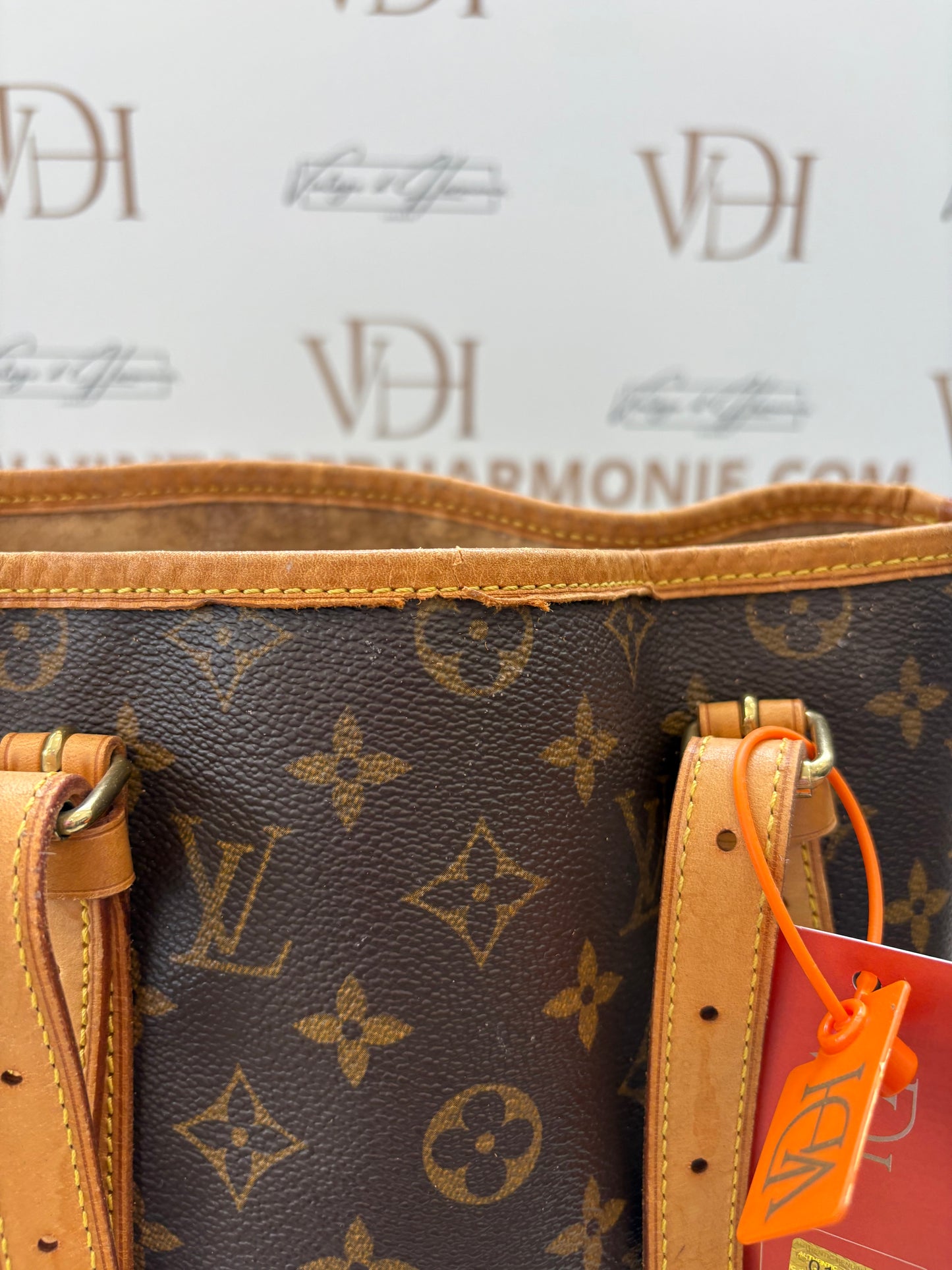 018332  - Louis Vuitton Bucket GM