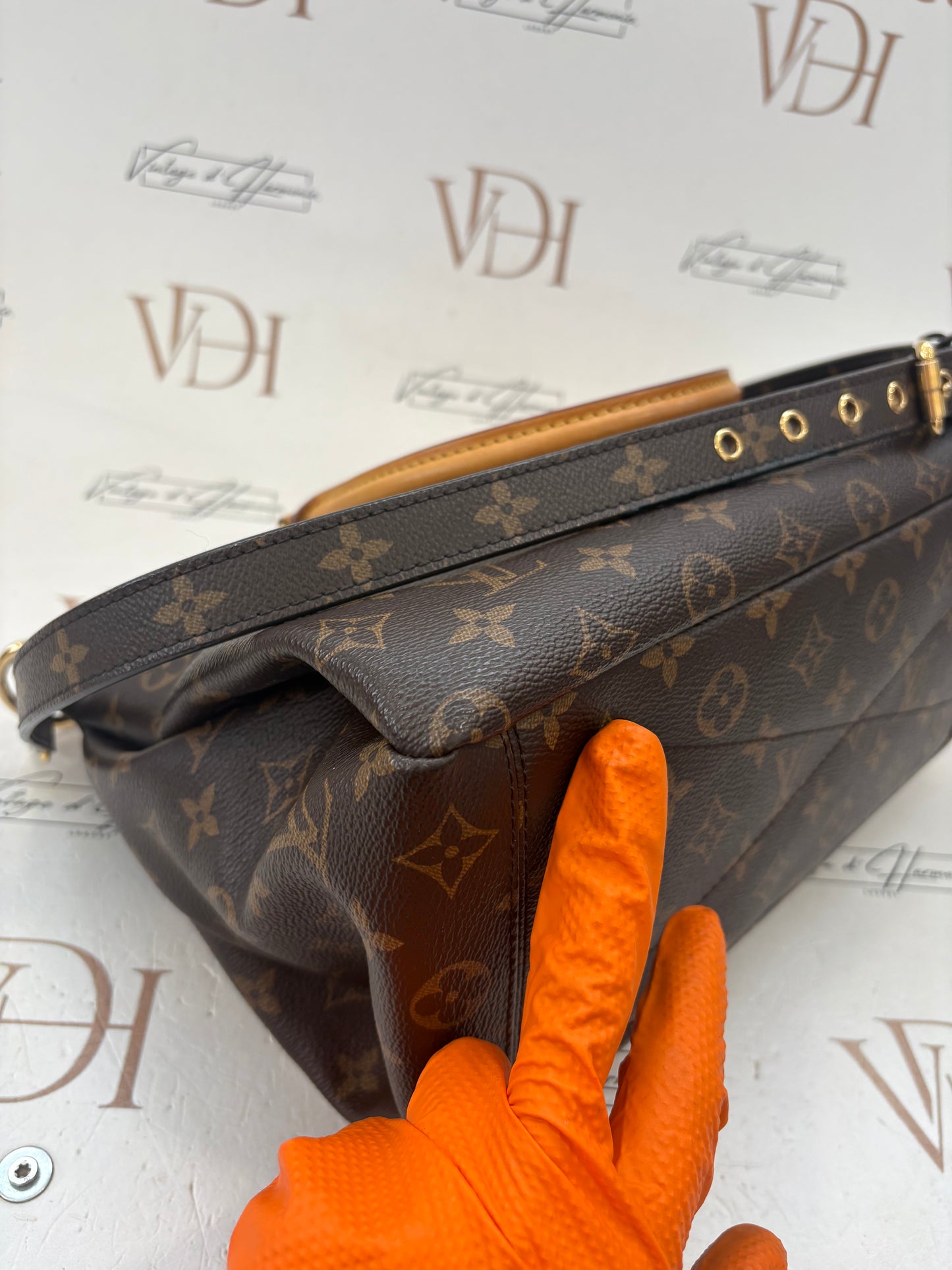 200883 - Louis Vuitton Pallas