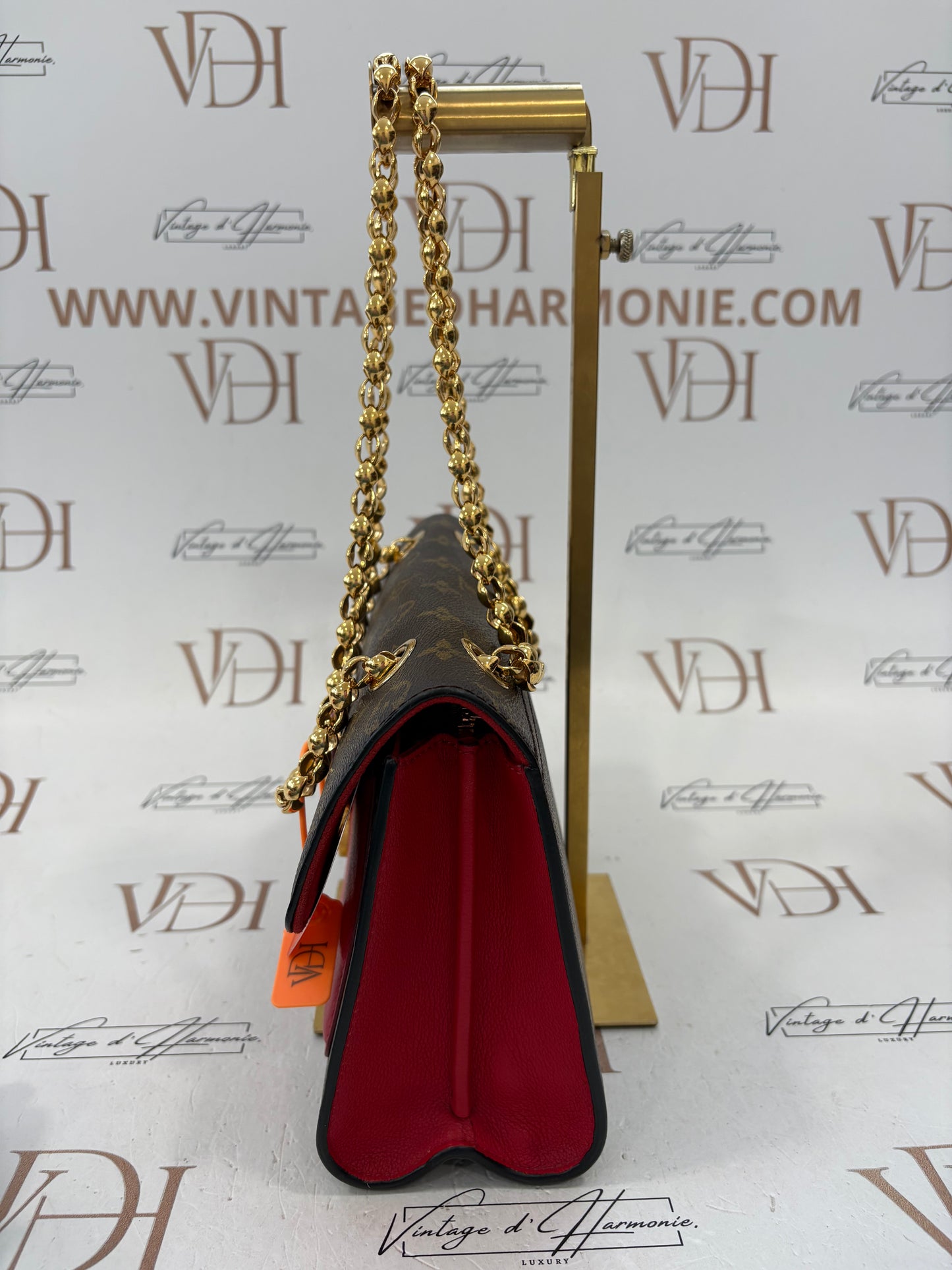 383845 - Louis Vuitton Victoire