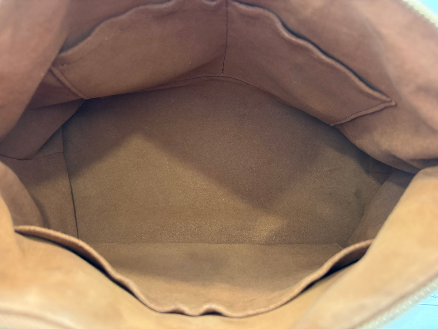 018771 - Louis Vuitton Pallas