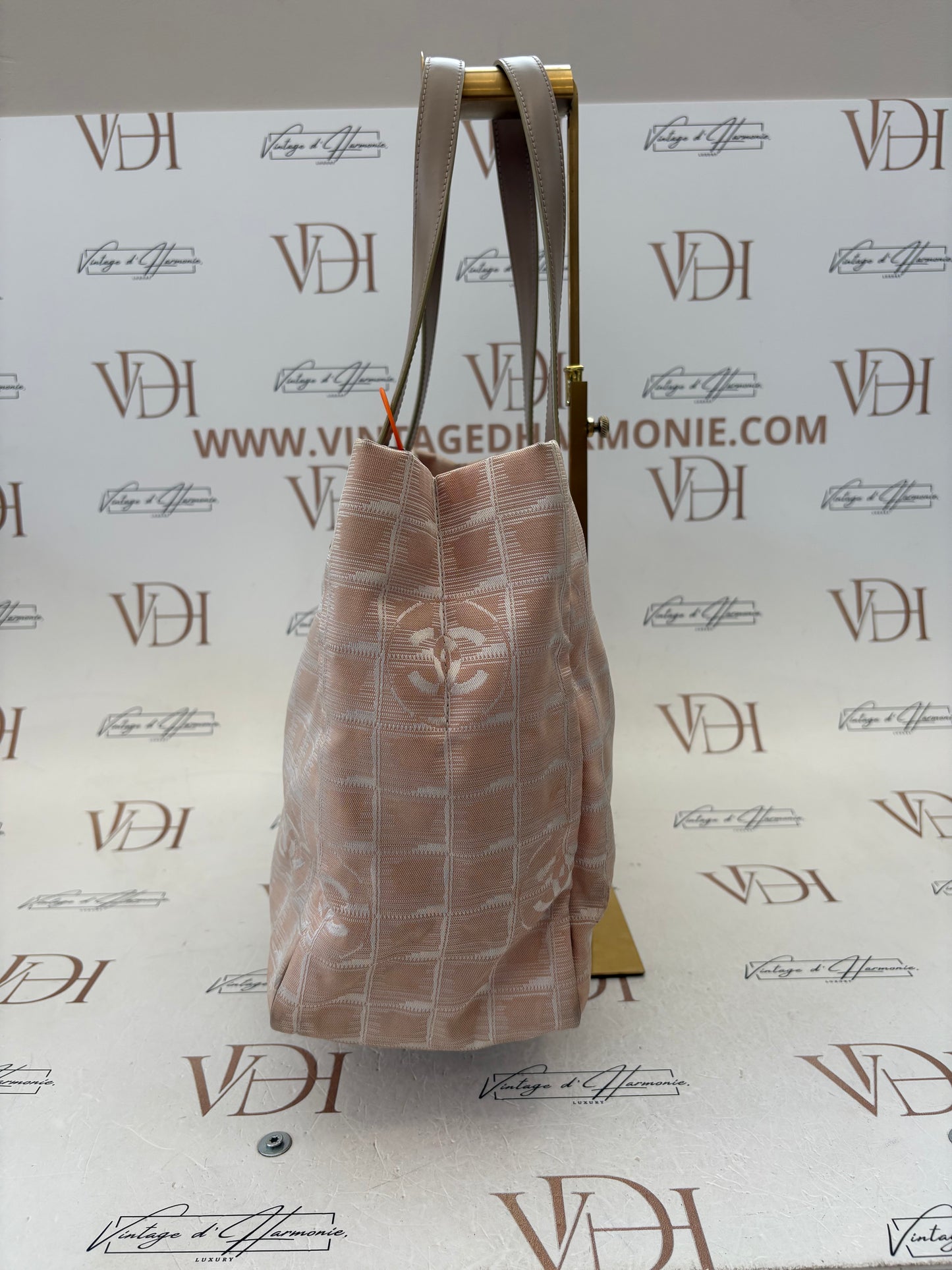 018207 - Chanel Tote MM Jacquard
