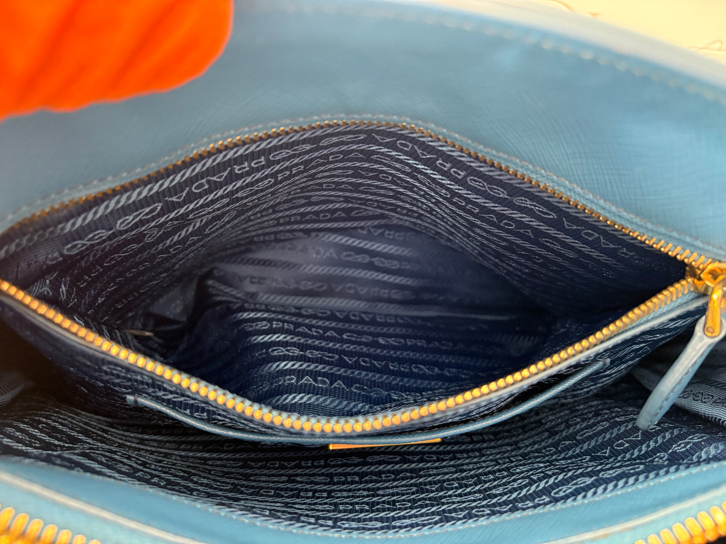 383516 - Prada Blue