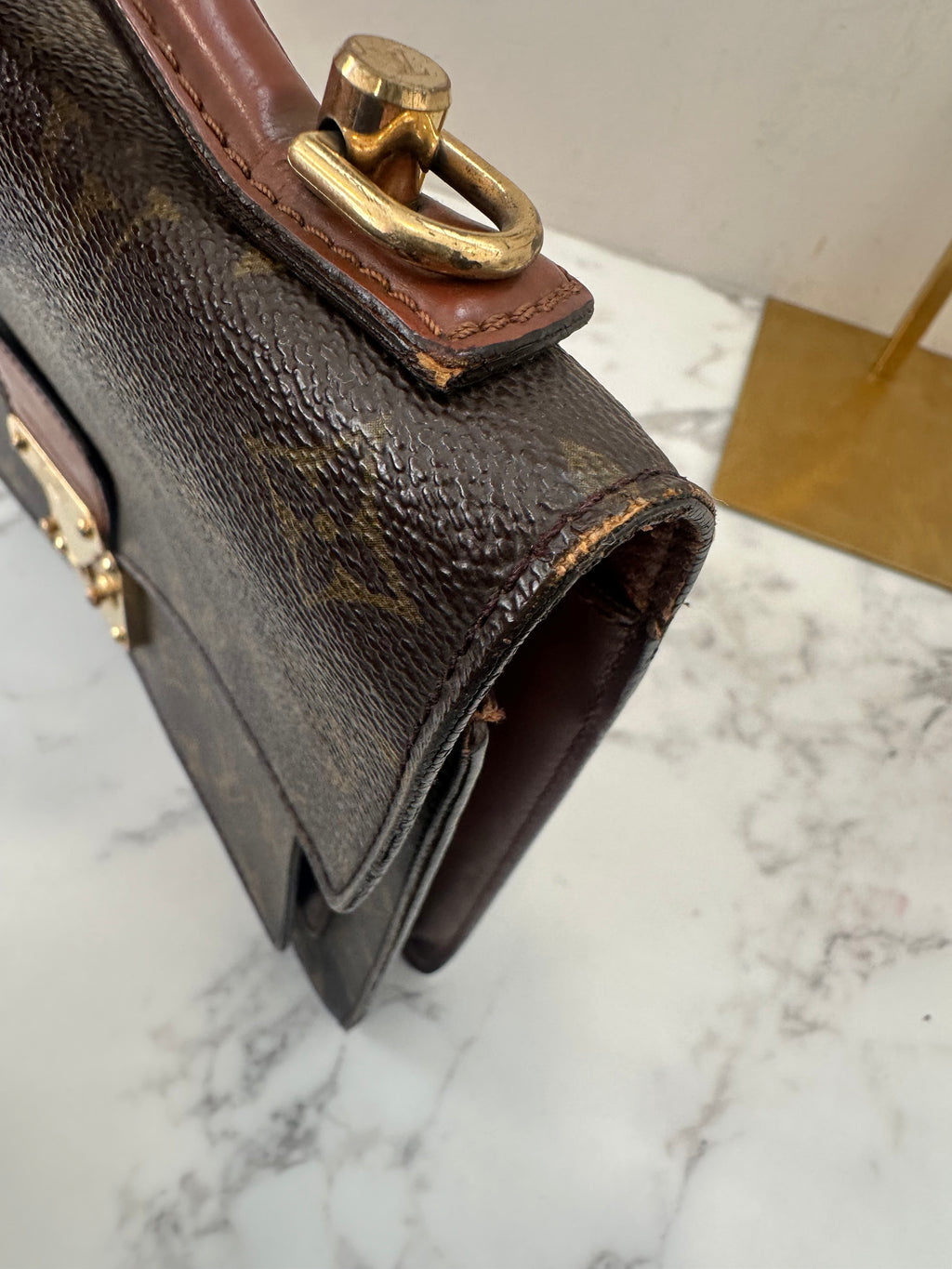 Louis Vuitton Monceau 28