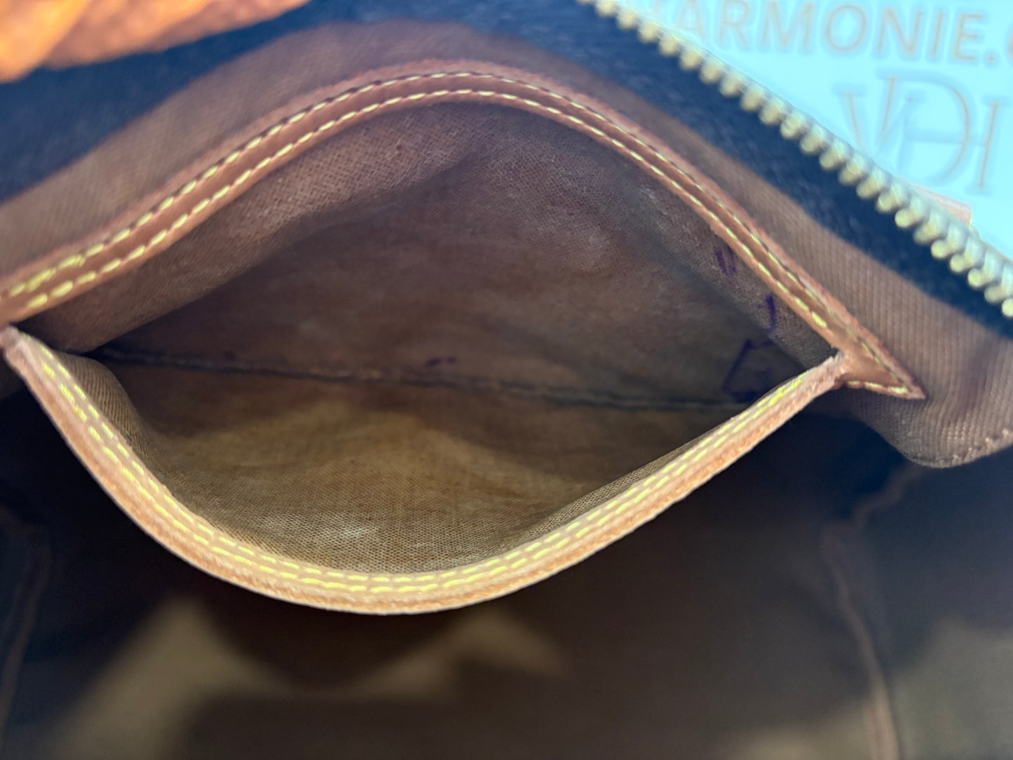 018744 - Louis Vuitton Speedy 30