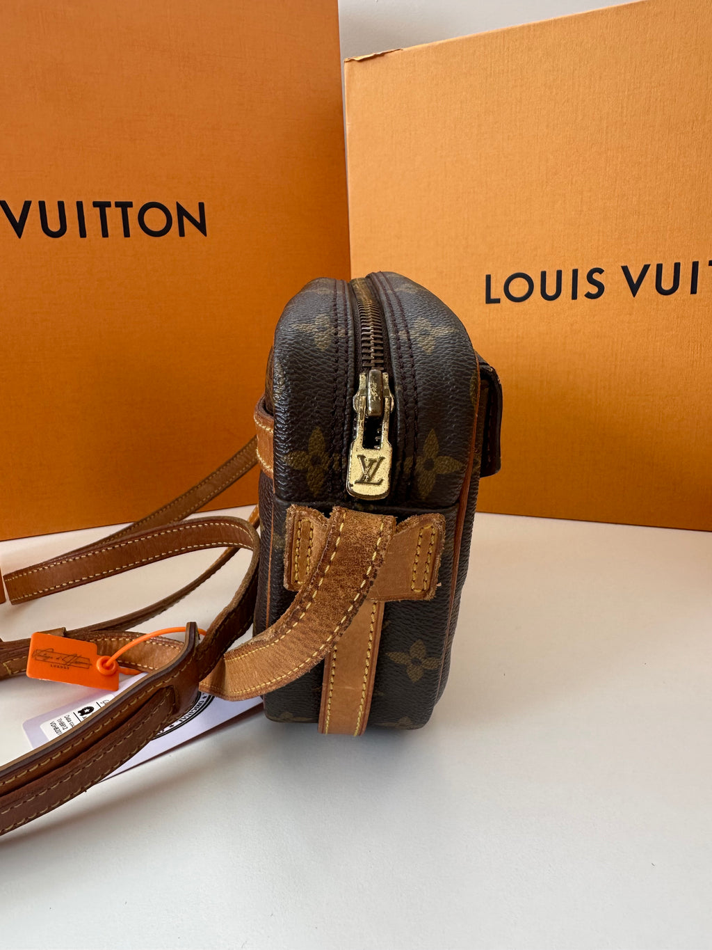 Louis Vuitton Jeune fille PM