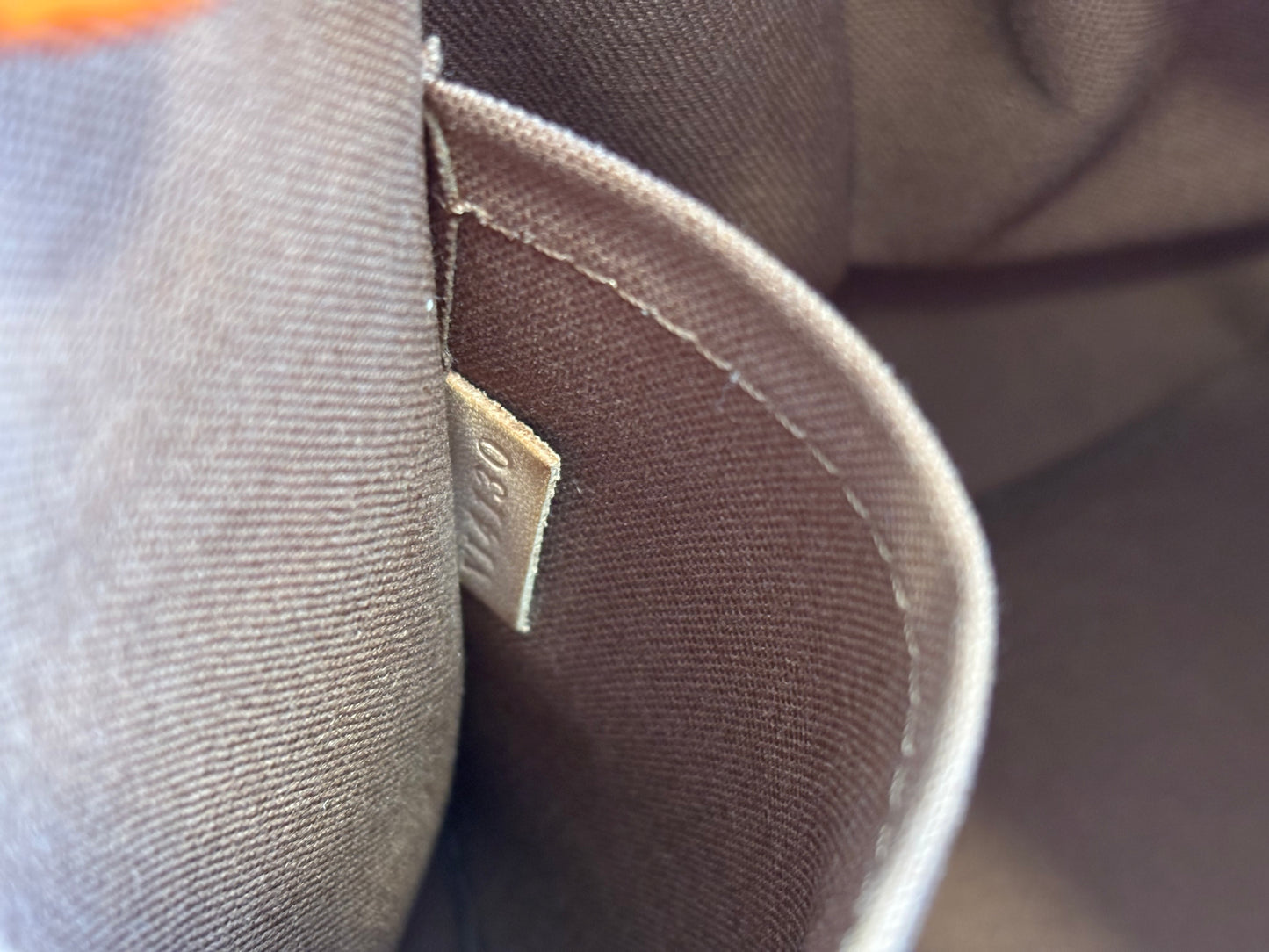 018378 - Louis Vuitton Tivoli PM