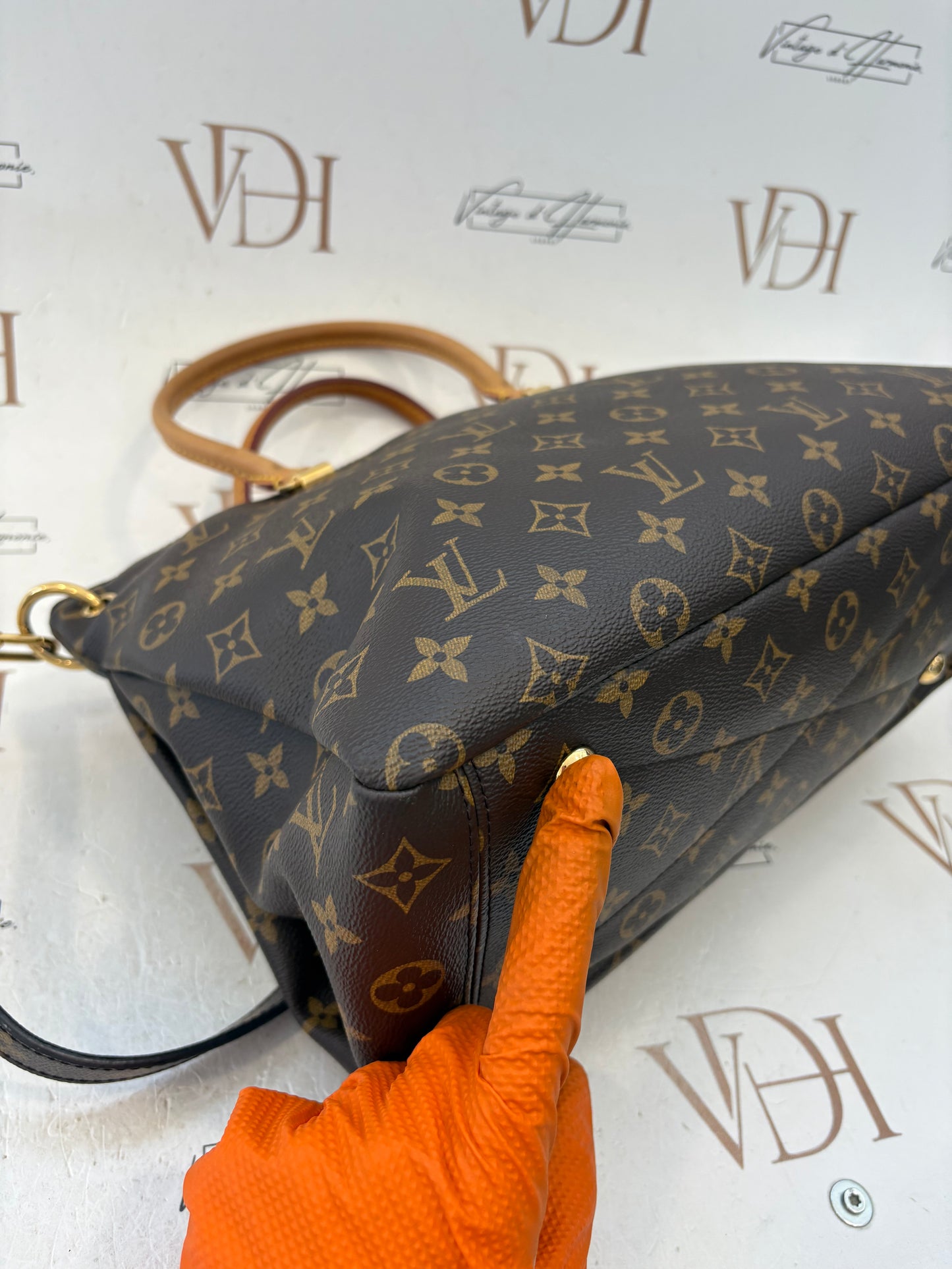 201673 - Louis Vuitton Pallas