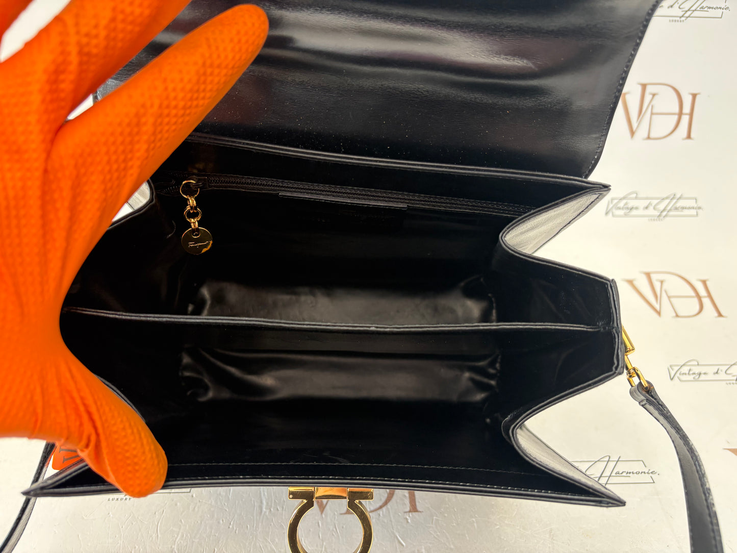 018795 - Salvatore Ferragamo Black