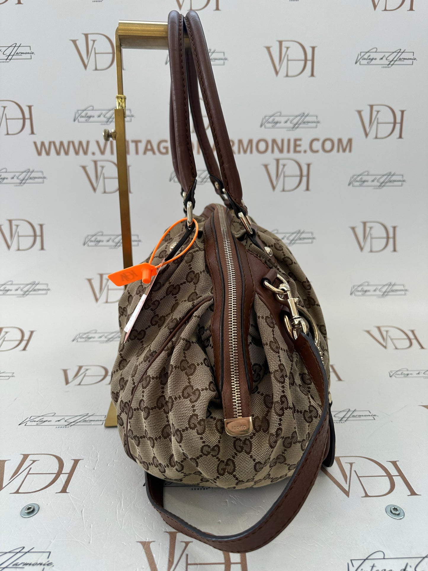 382476 - Gucci Sukey
