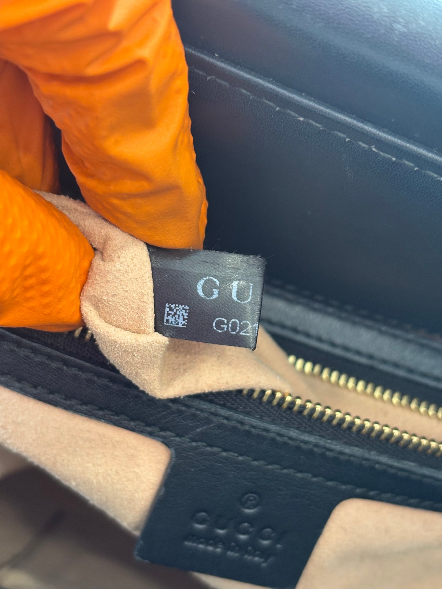 384270 - Gucci Nymphaea