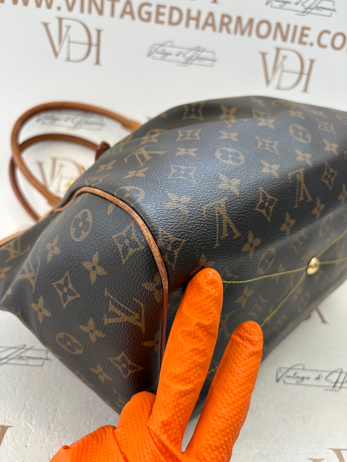 201401 - Louis Vuitton Tivoli
