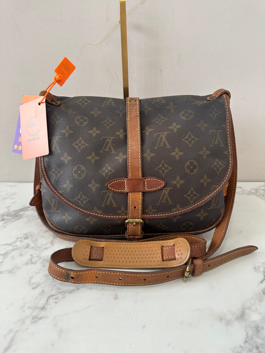Louis Vuitton Saumur 30