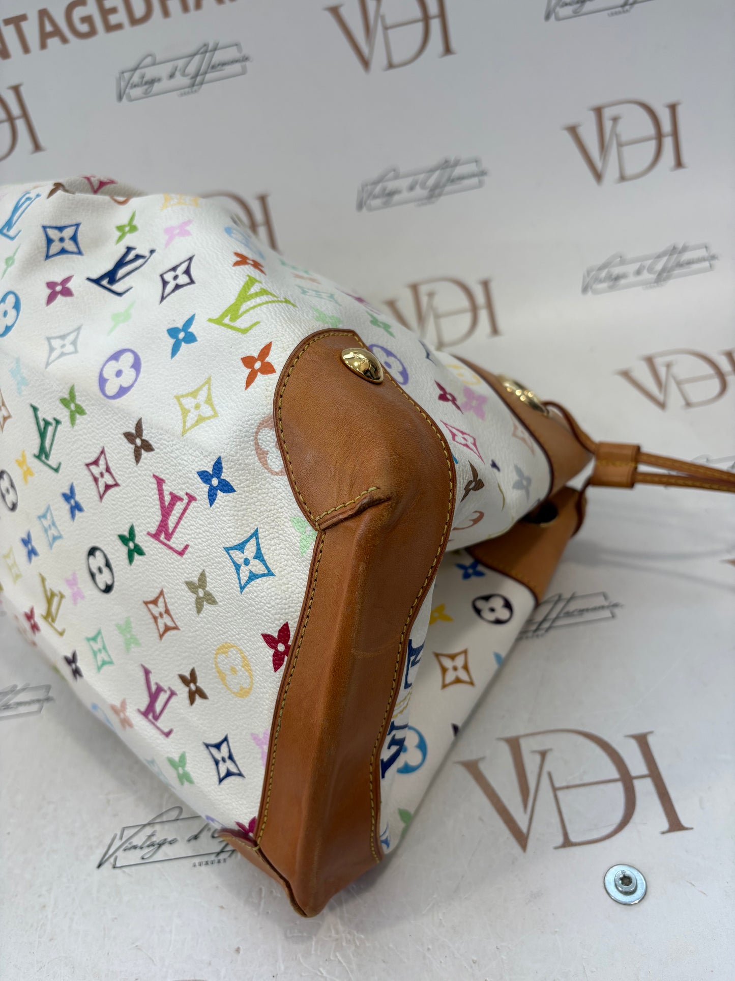 018571 - Louis Vuitton Multicolor Ursula