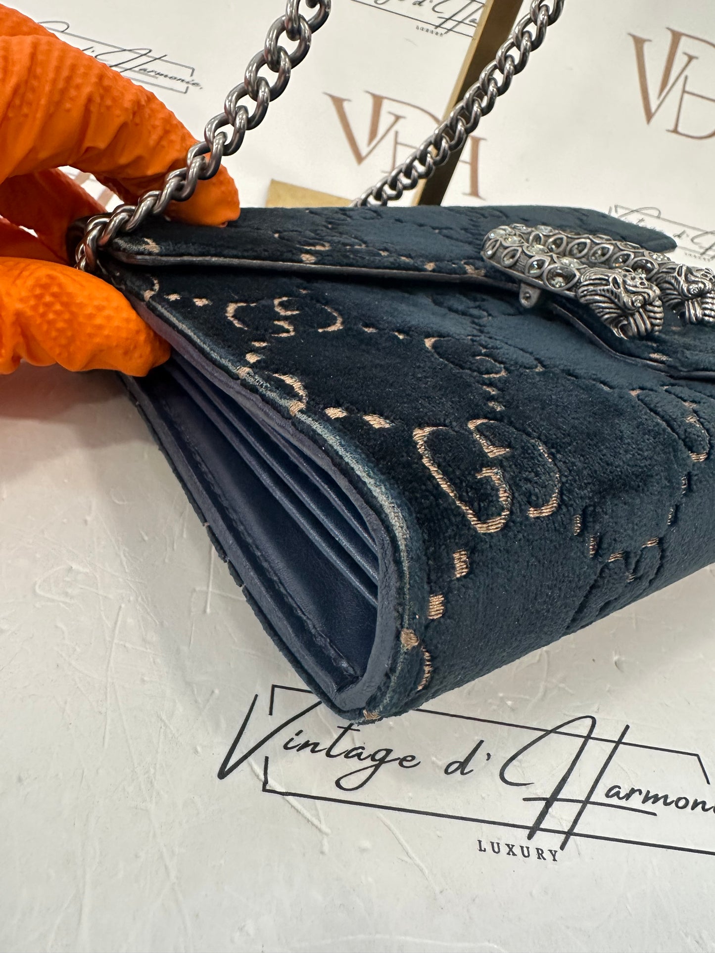 382239 - Gucci Dionysus