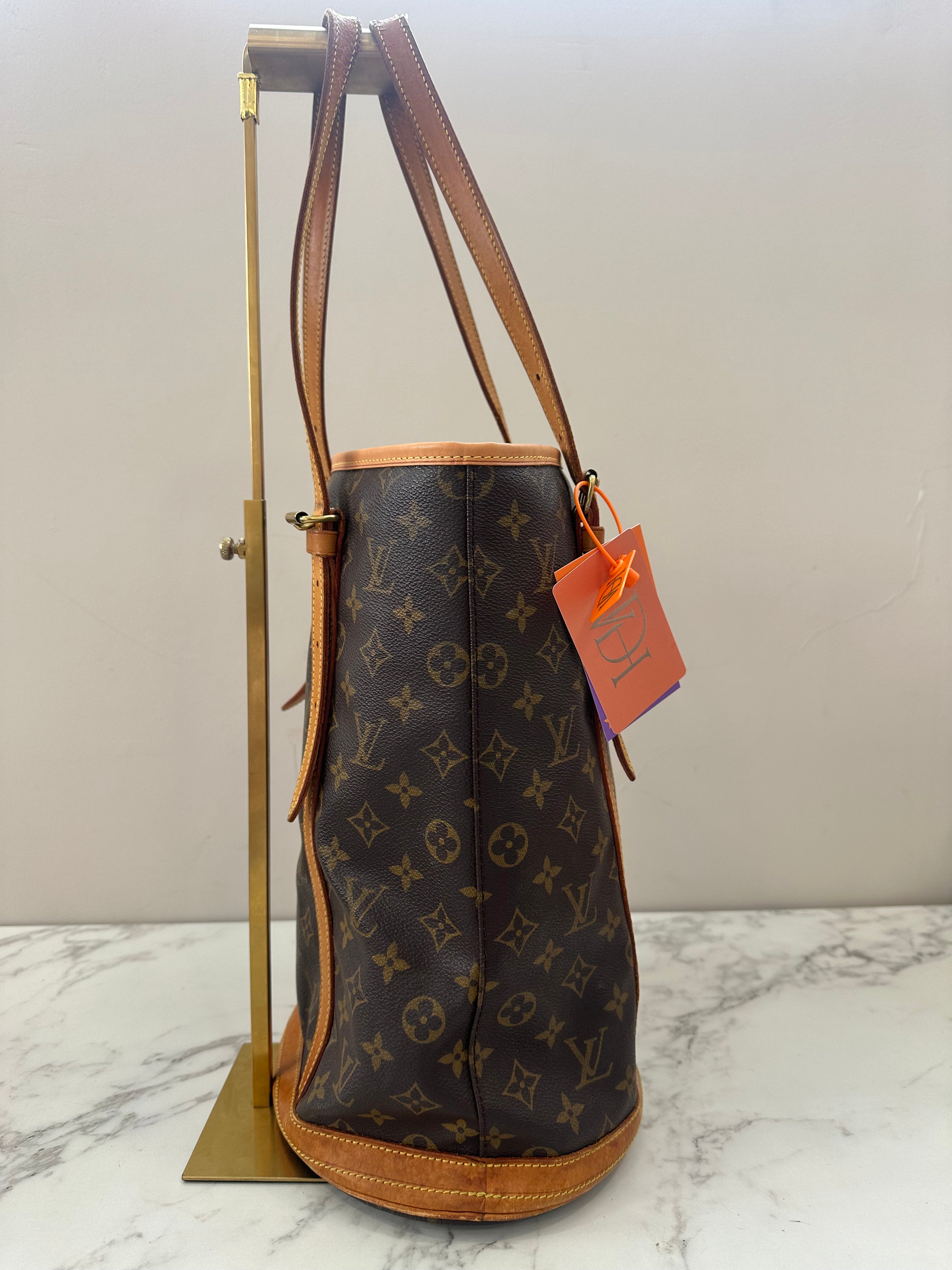 Louis Vuitton Bucket GM