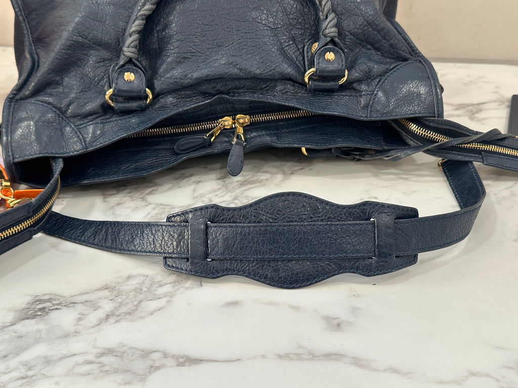 Balenciaga Giant City