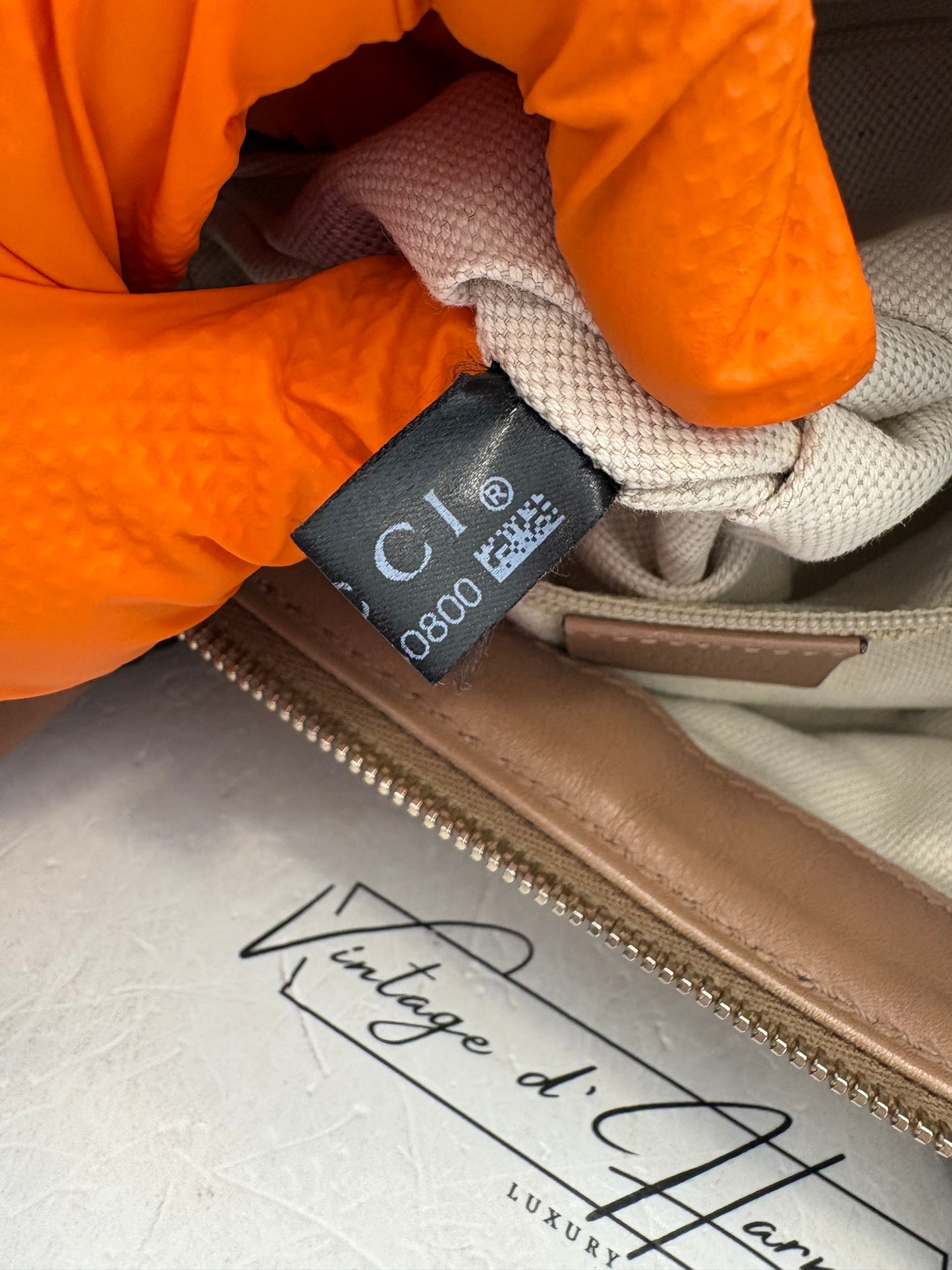 383282 - Gucci Sukey