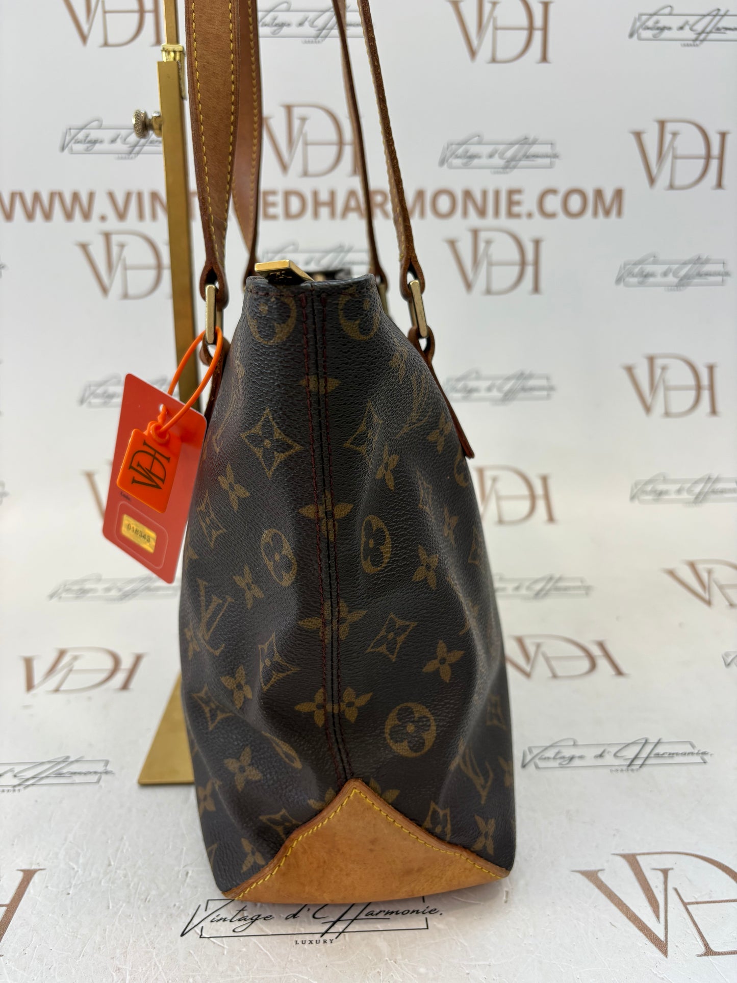 018343 - Louis Vuitton Cabas Piano