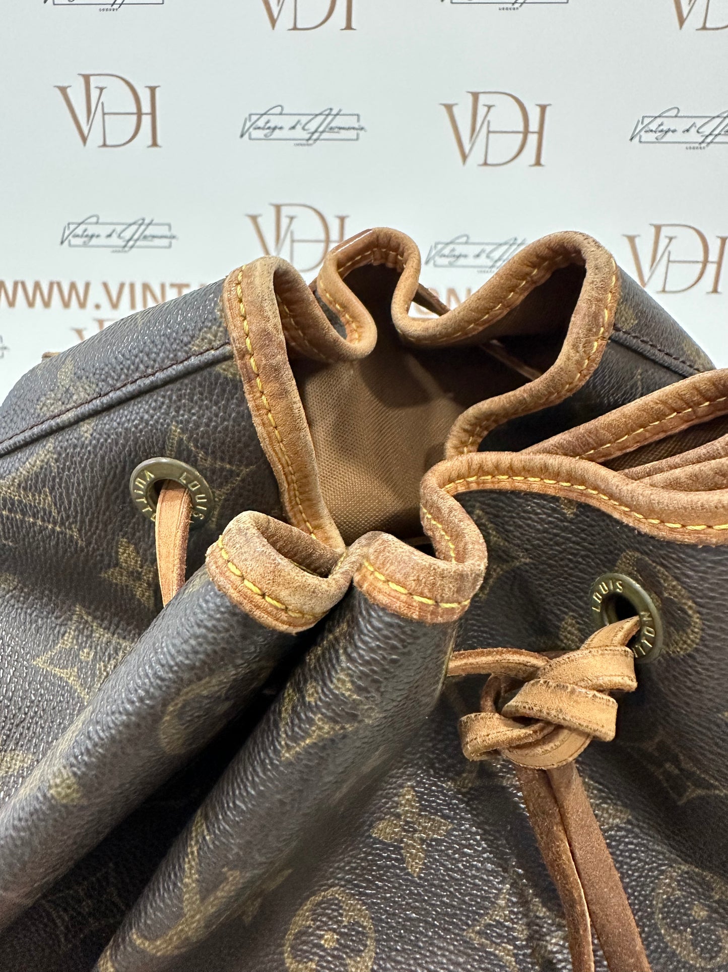 017793 - Louis Vuitton Montsouris GM