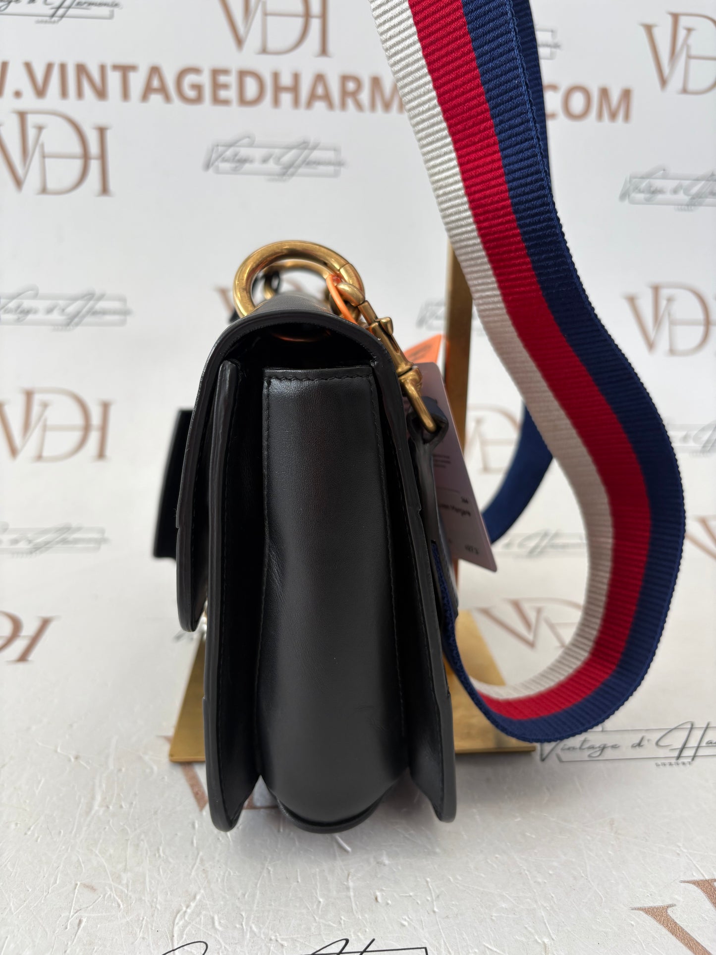383914 - Gucci Queen Margaret