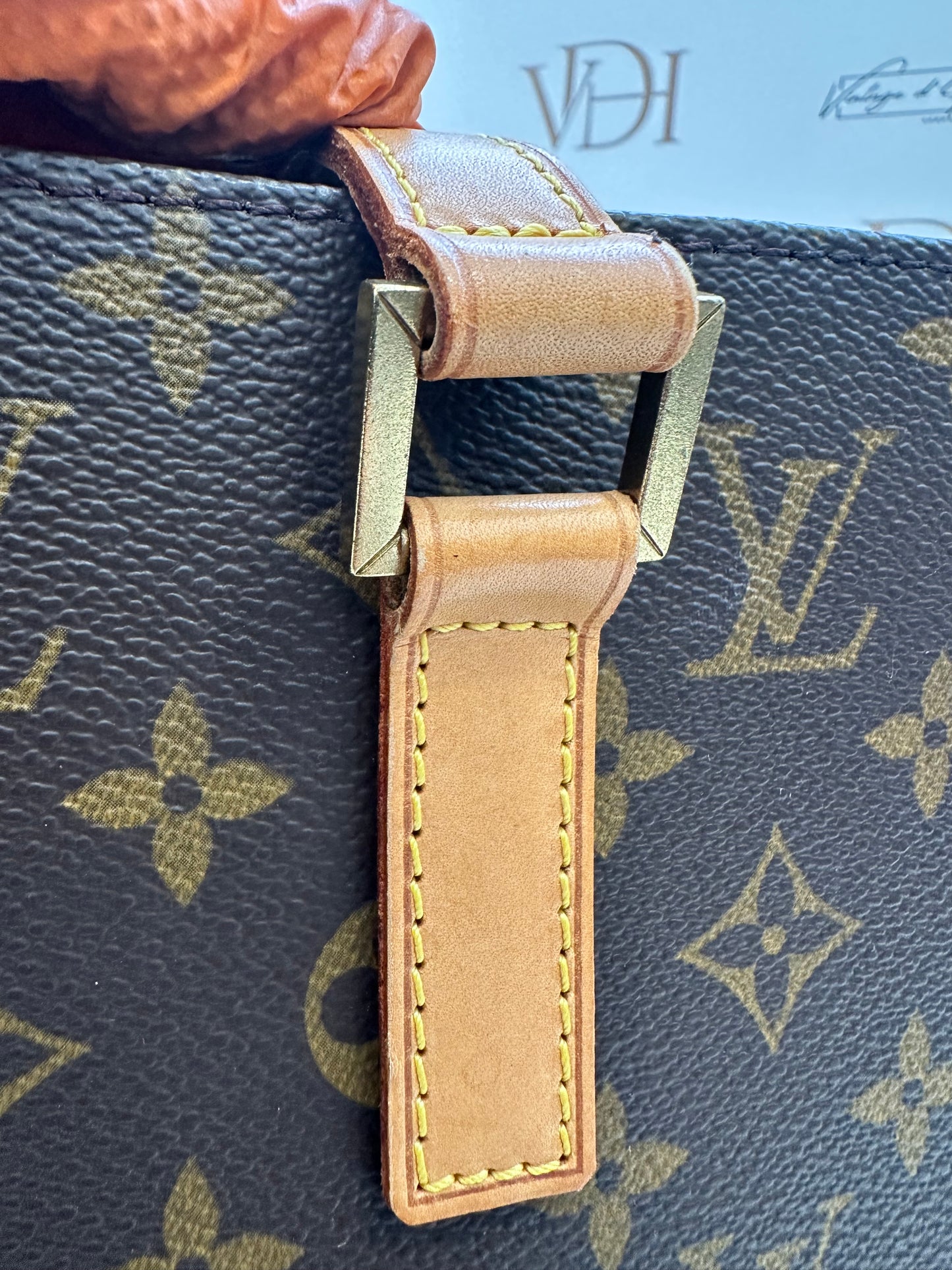 017864 - Louis Vuitton Luco