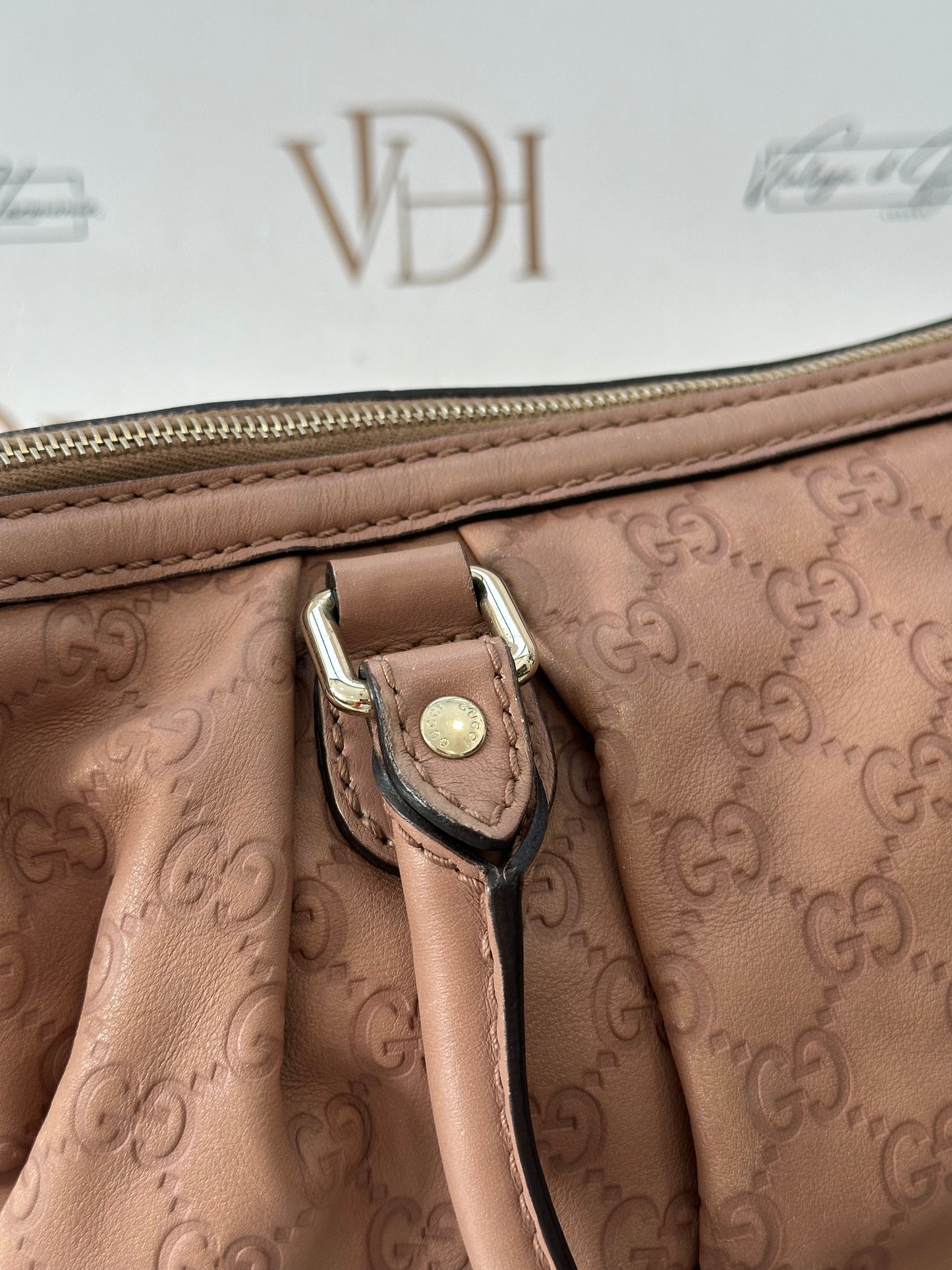 384283 - Gucci Sukey