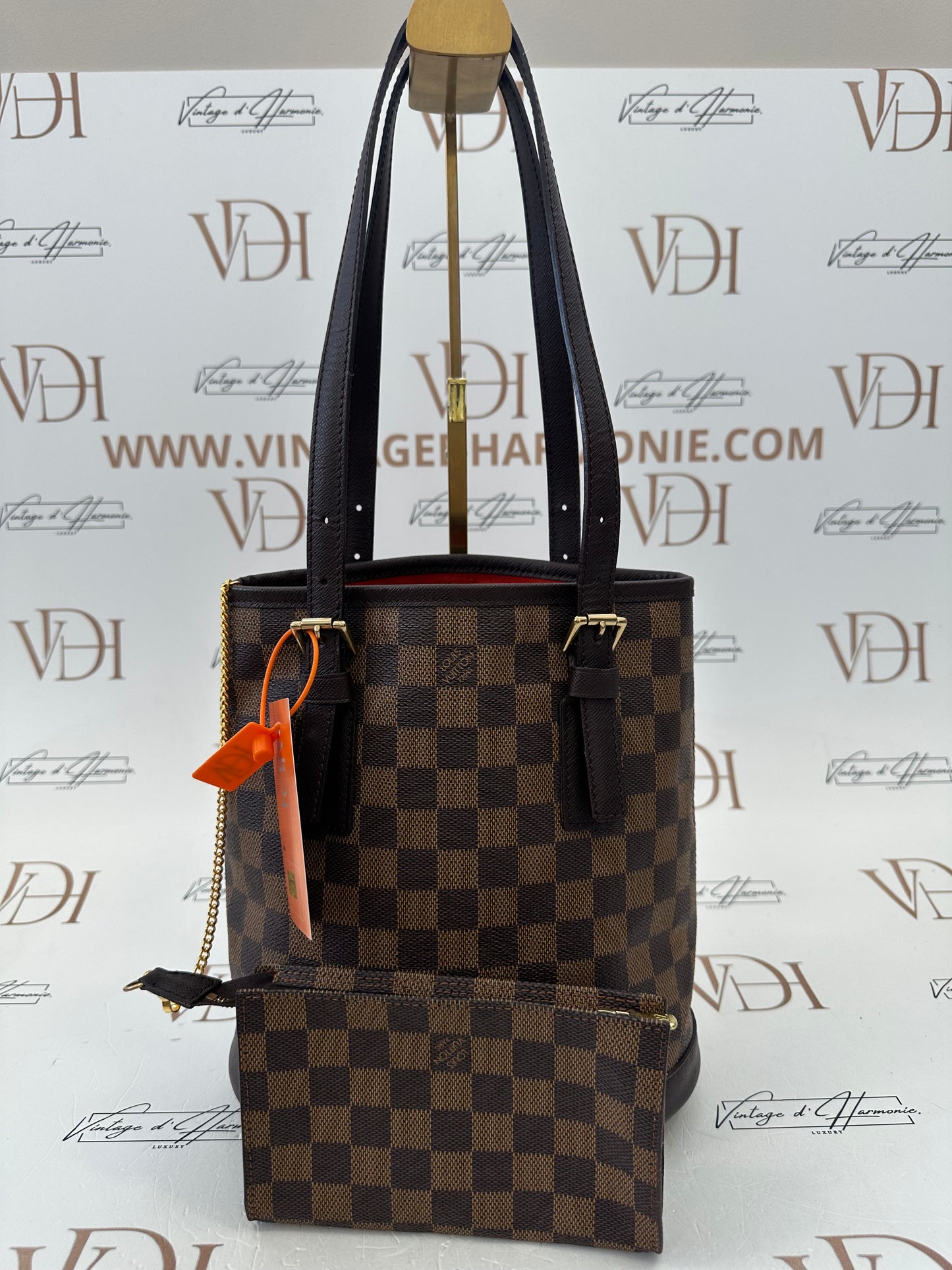 017775 - Louis Vuitton Marais