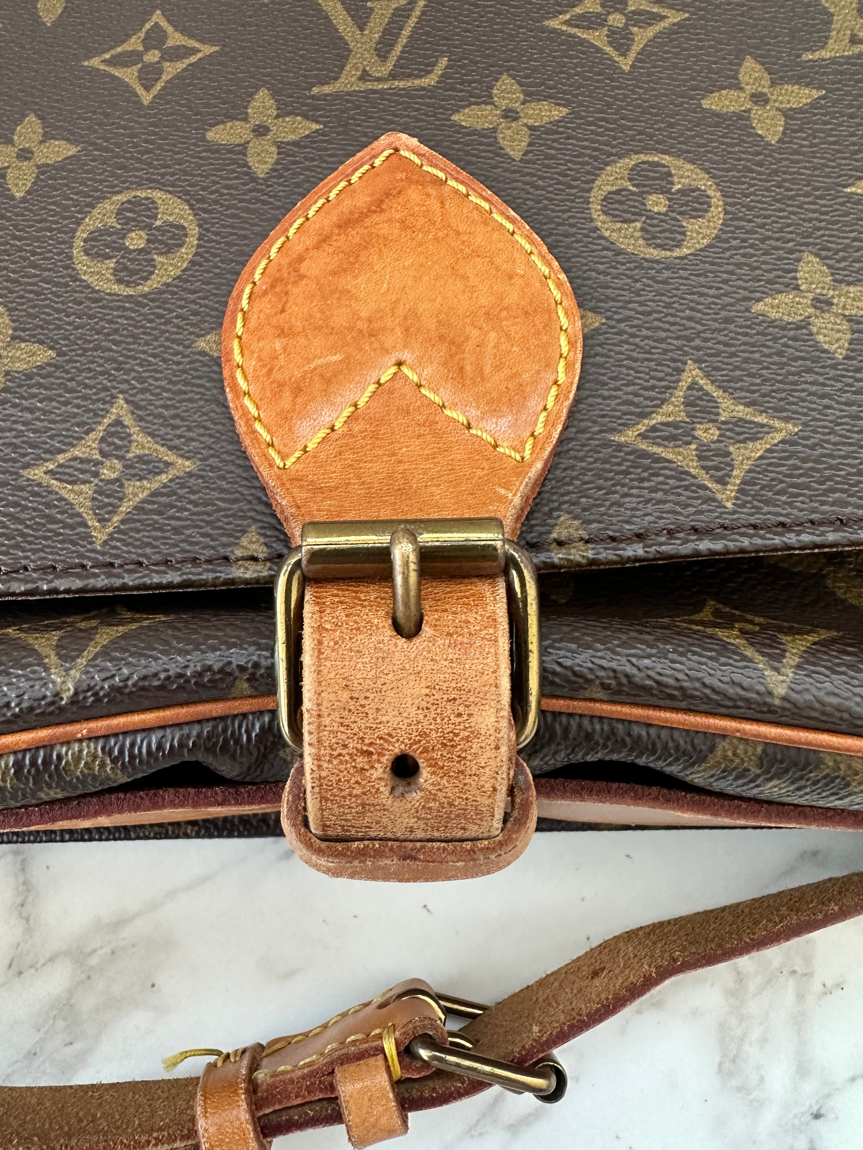 Louis Vuitton Cartouchiere GM