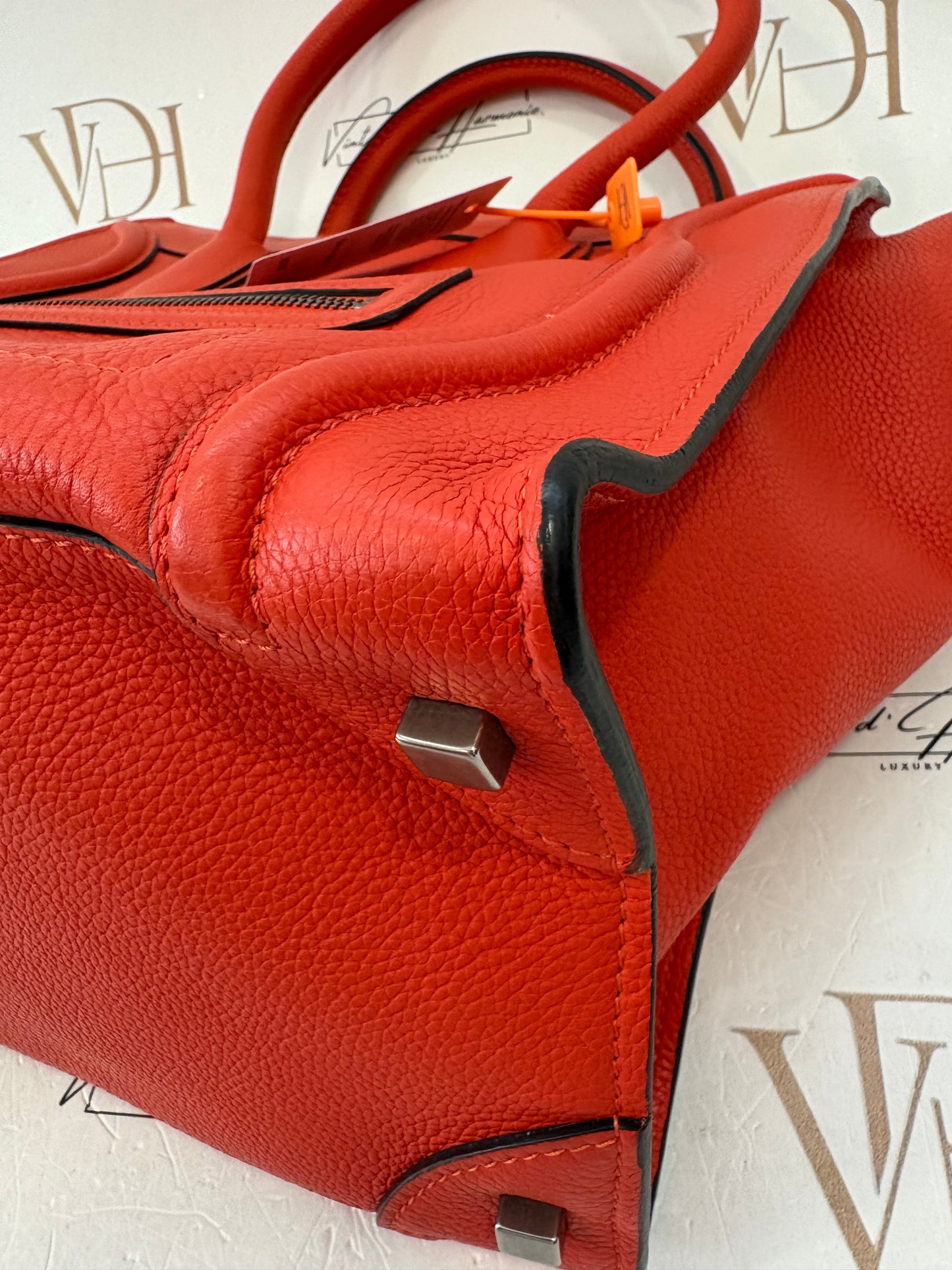 382908 - Céline Luggage
