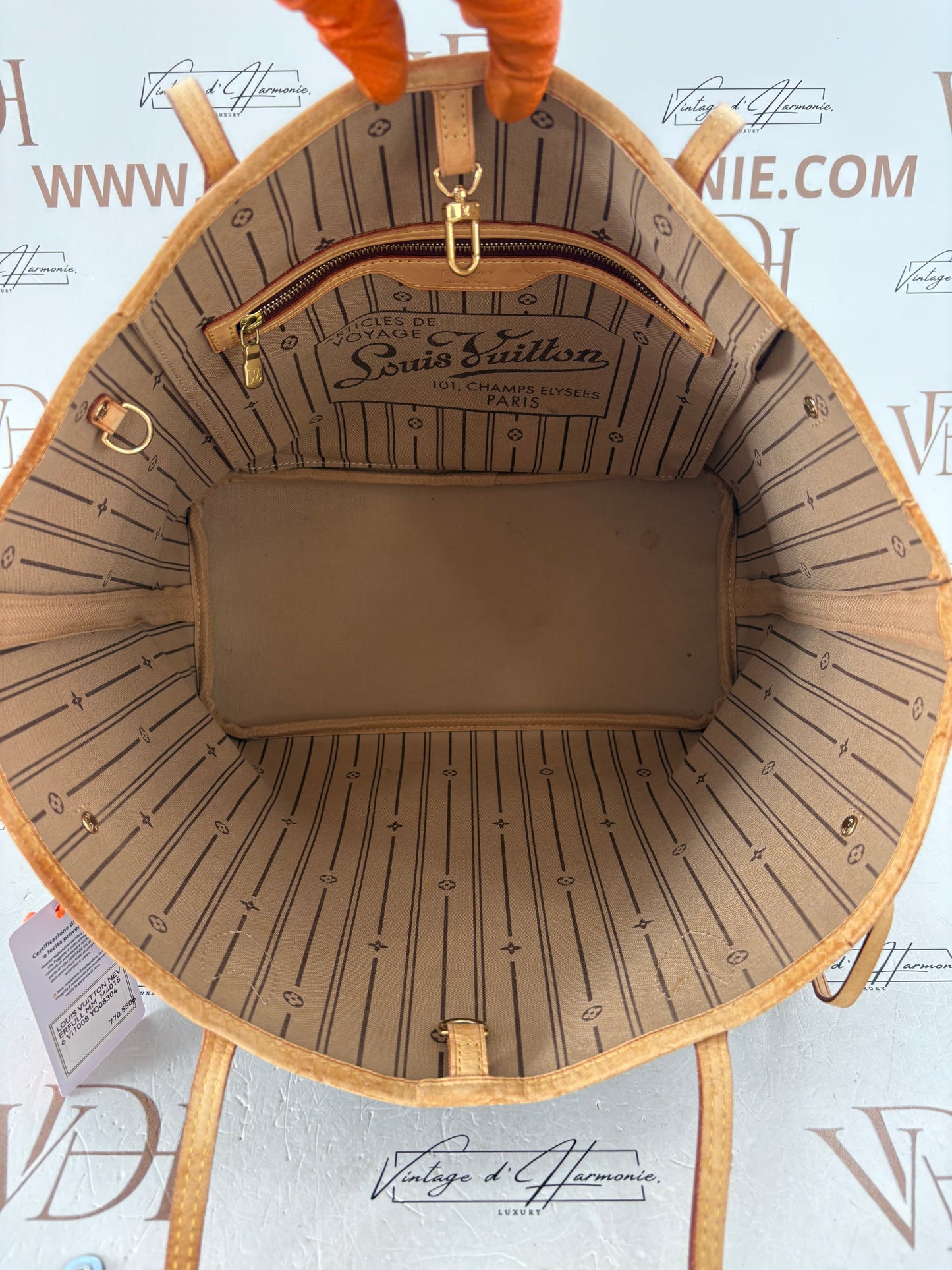 018588 - Louis Vuitton Neverfull MM