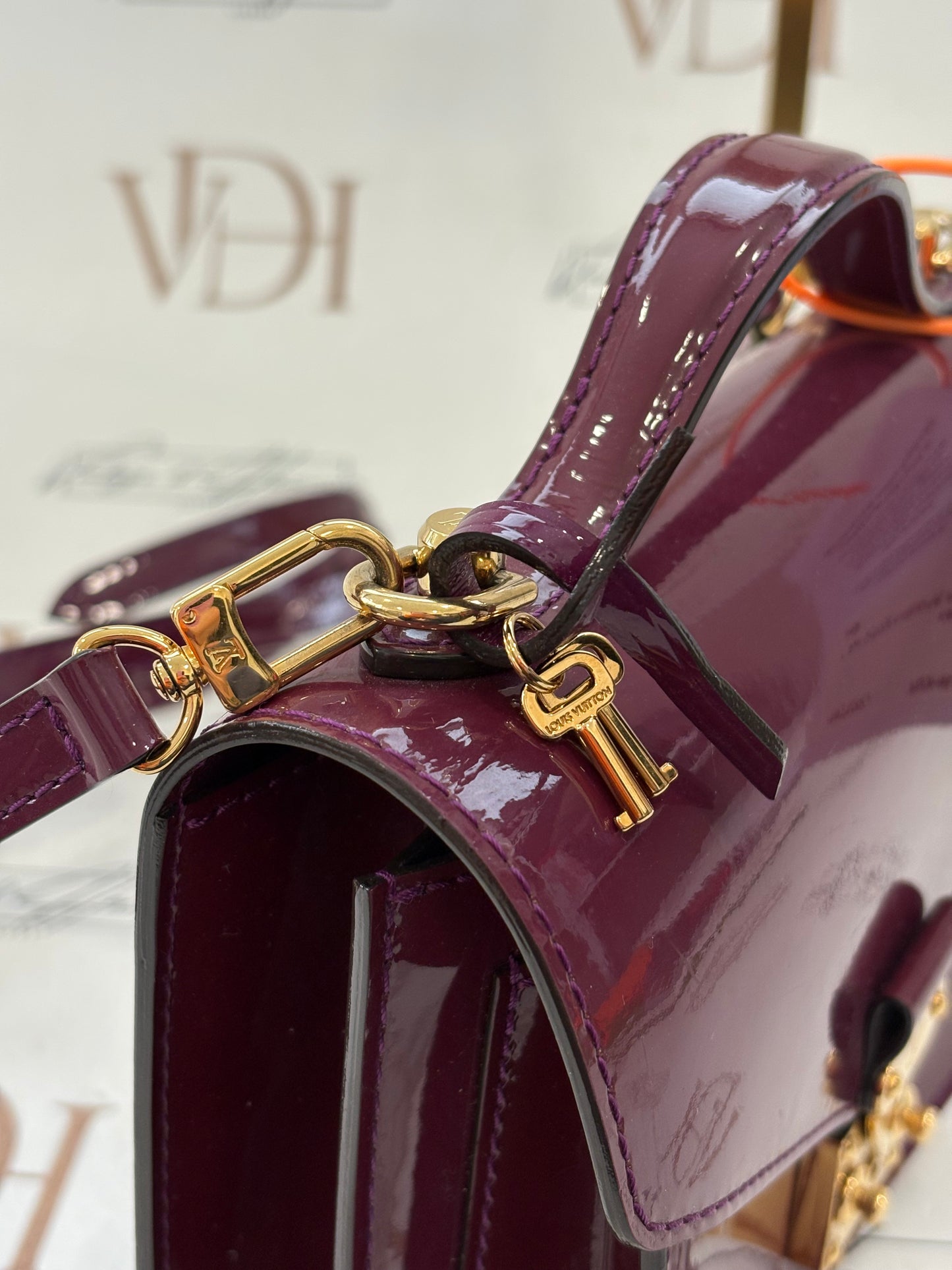 384006 - Louis Vuitton Monceau