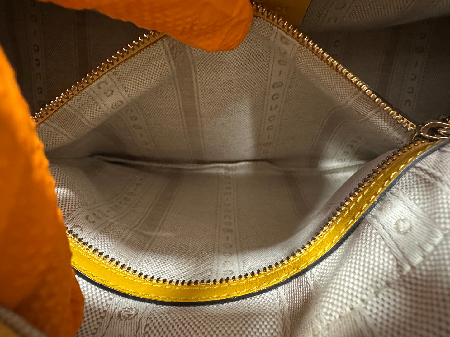 383169 - Gucci Bag Yellow