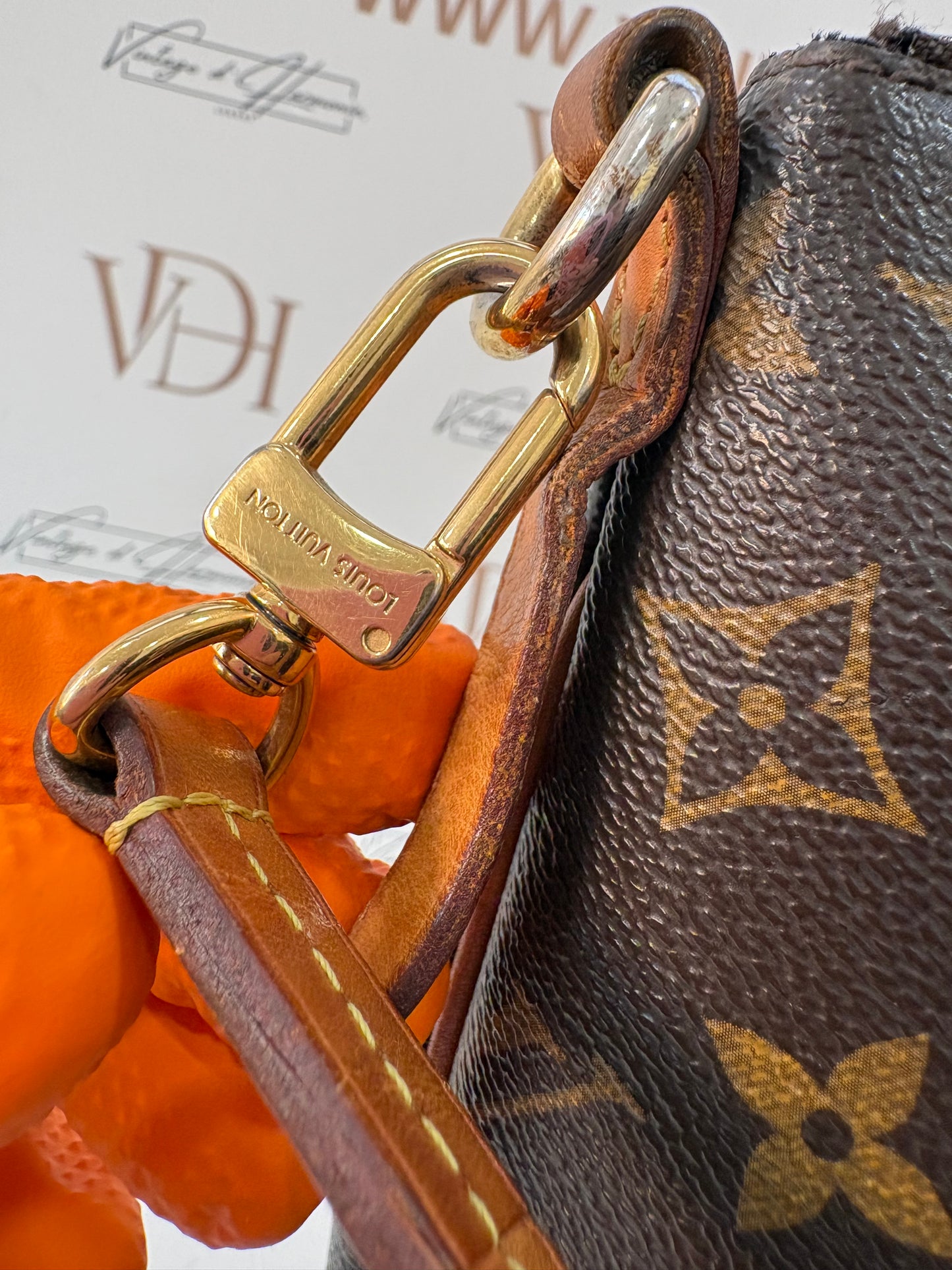 382975 - Louis Vuitton Turenne