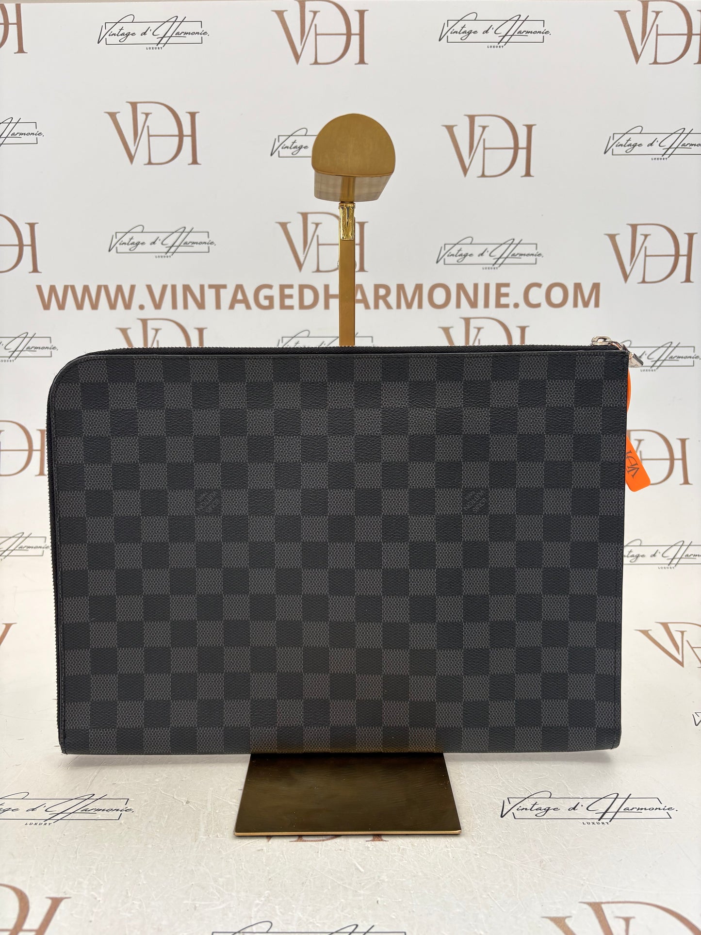 383995 - Louis Vuitton Pochette Jour