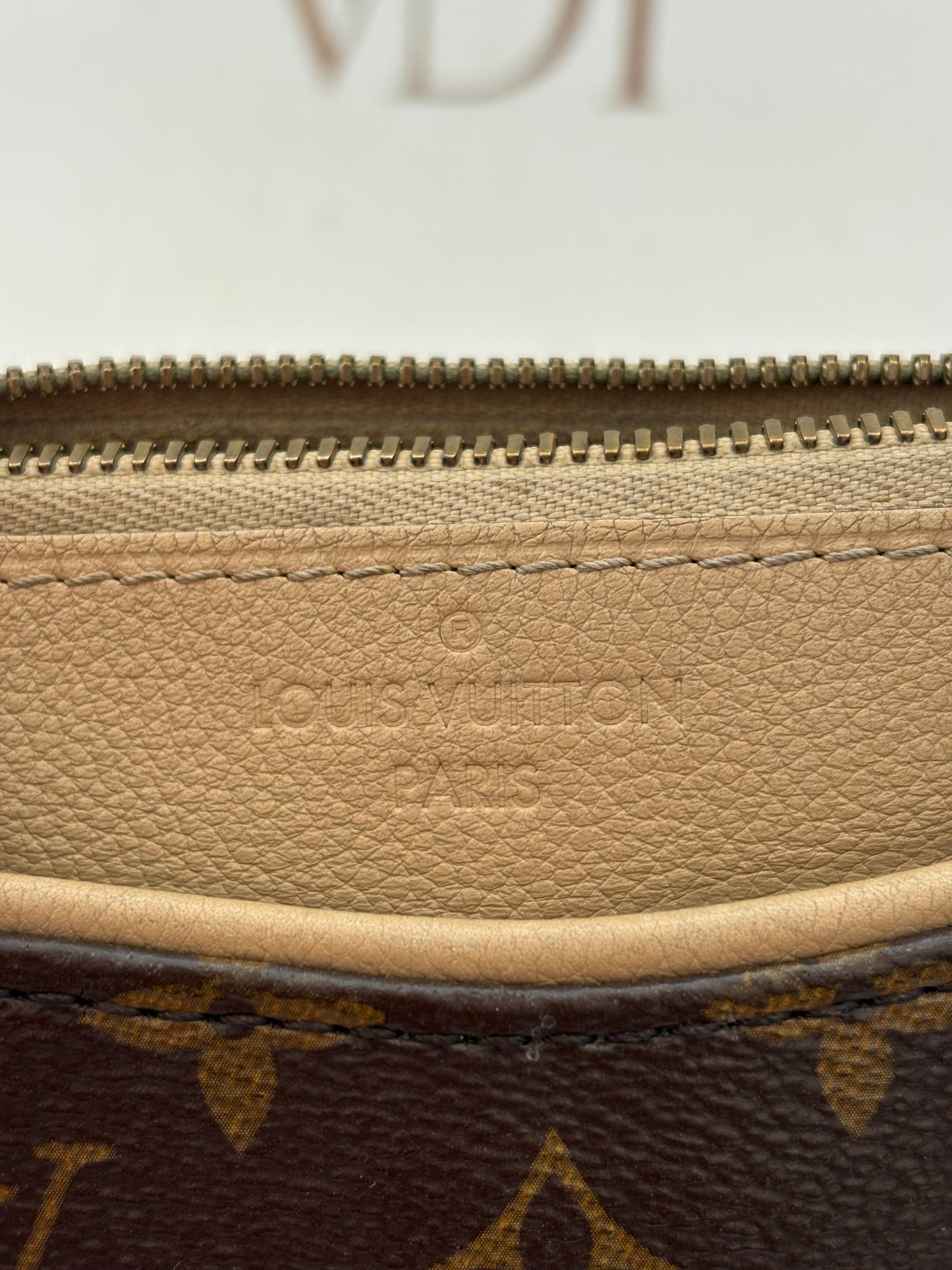 201587 - Louis Vuitton Pallas