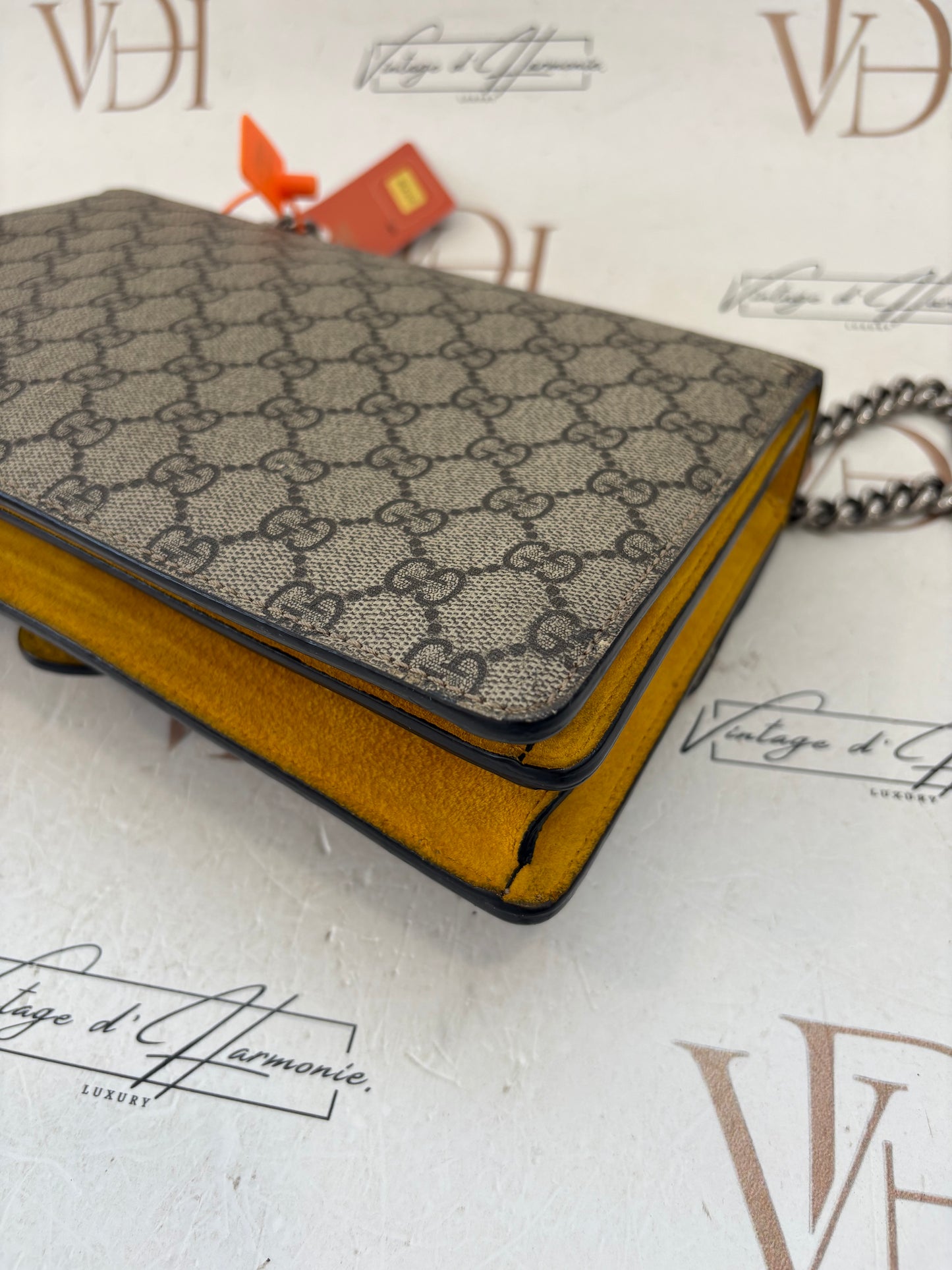 201438 - Gucci Dionysus