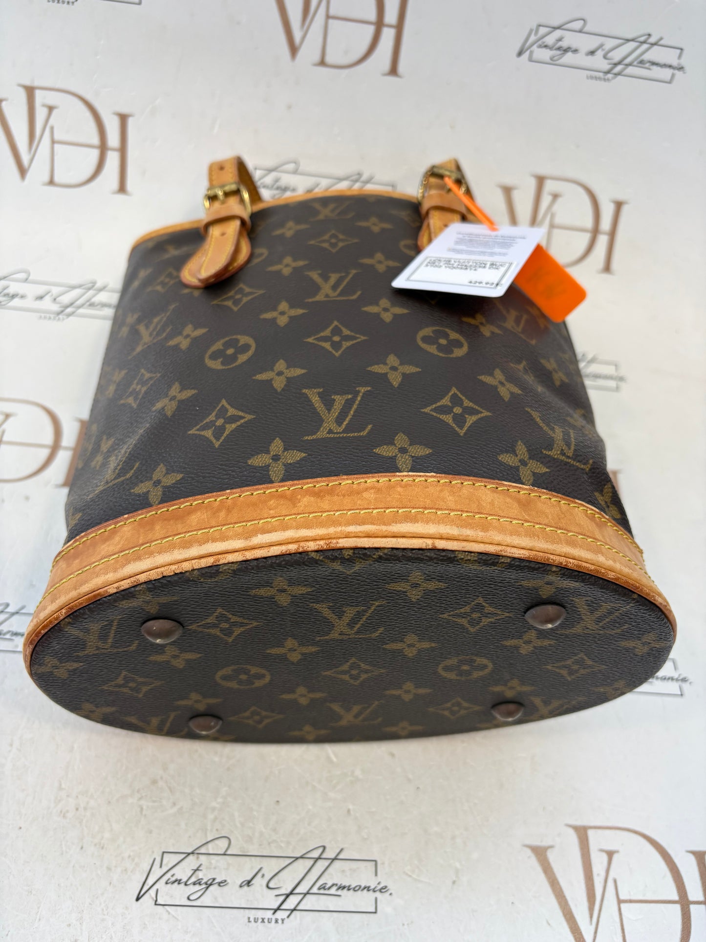 017267 - Louis Vuitton Bucket PM