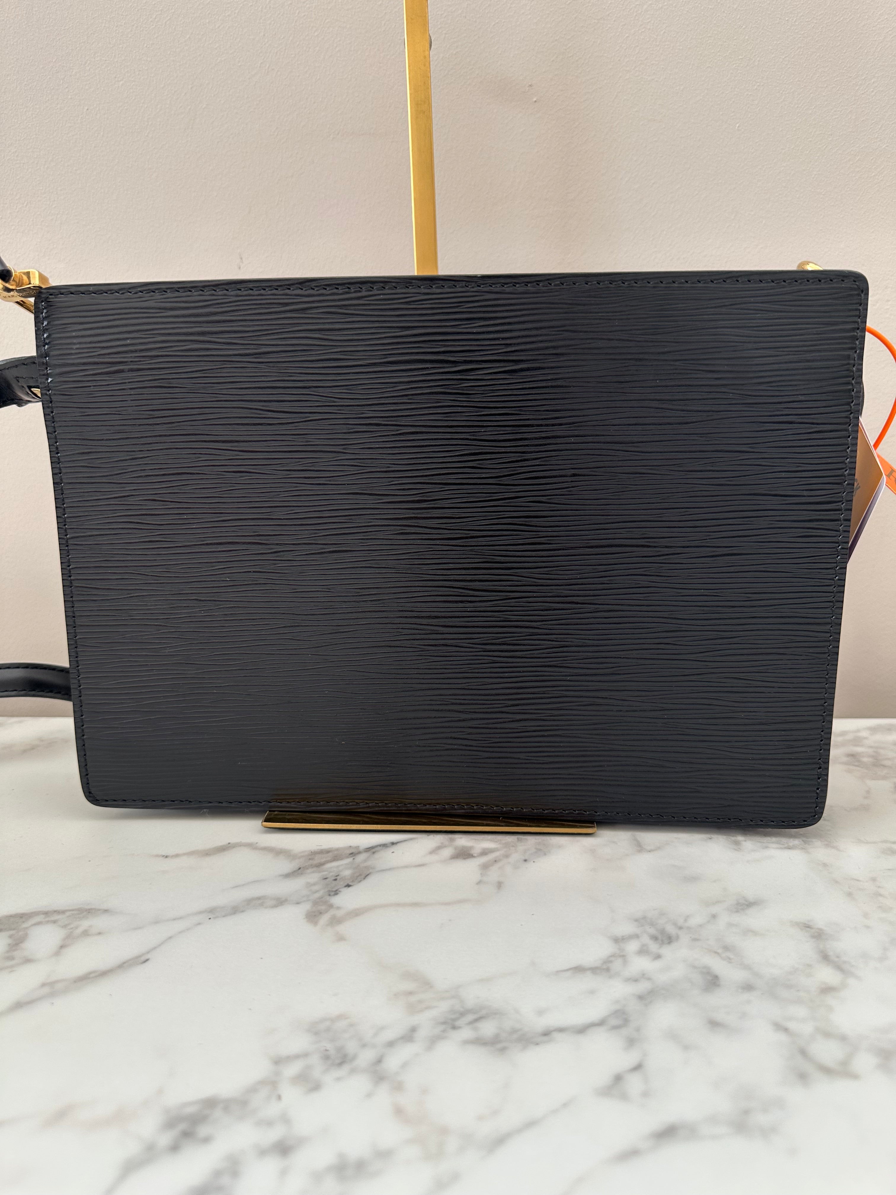 Louis Vuitton Angian Epi Black