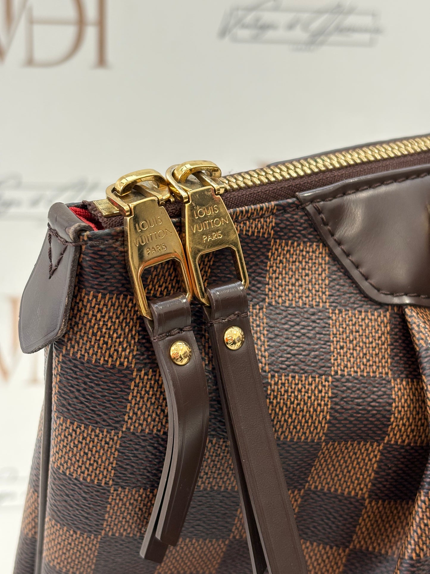 018914 - Louis Vuitton Westminster