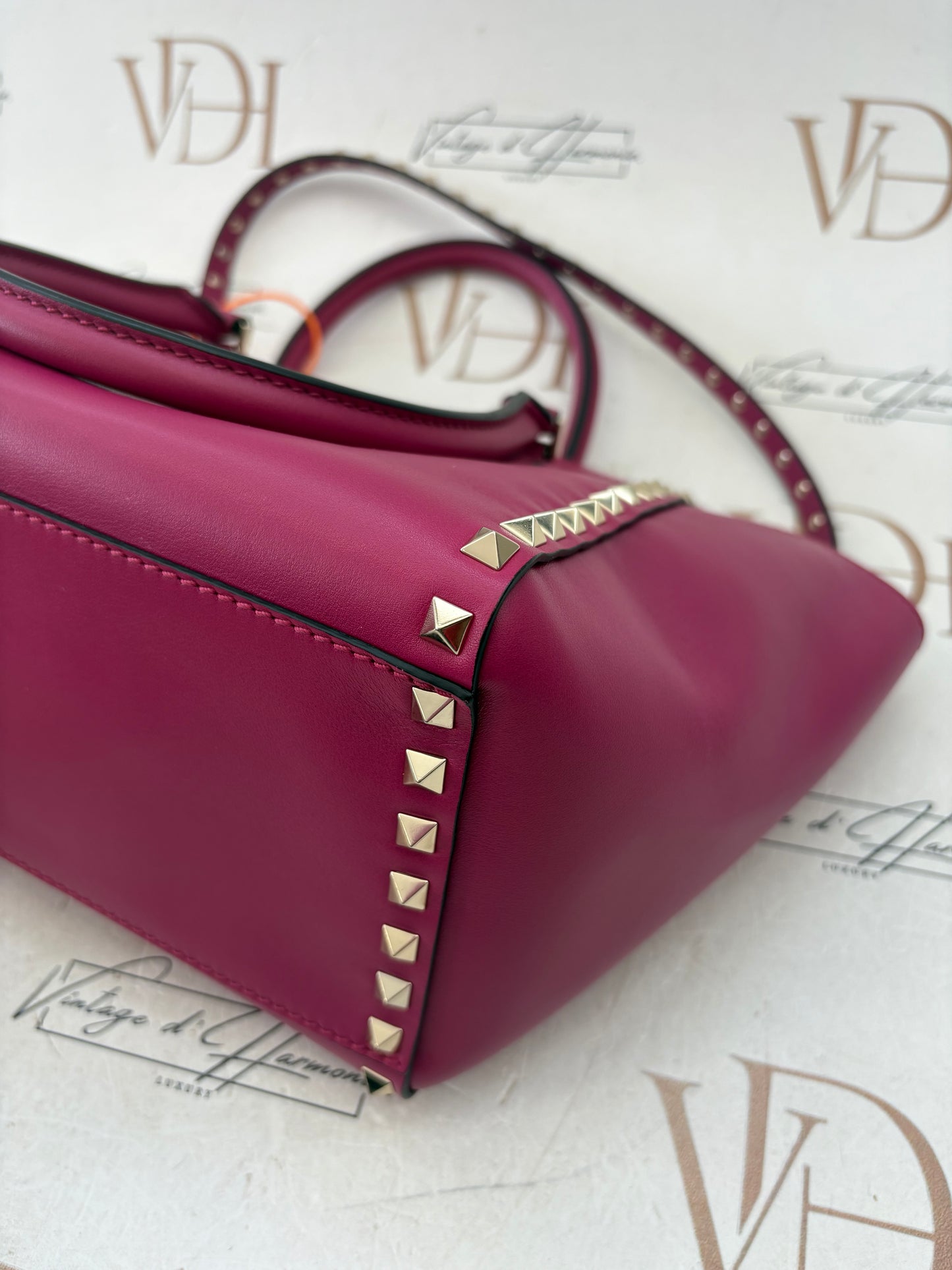 384150 - Valentino Rockstud