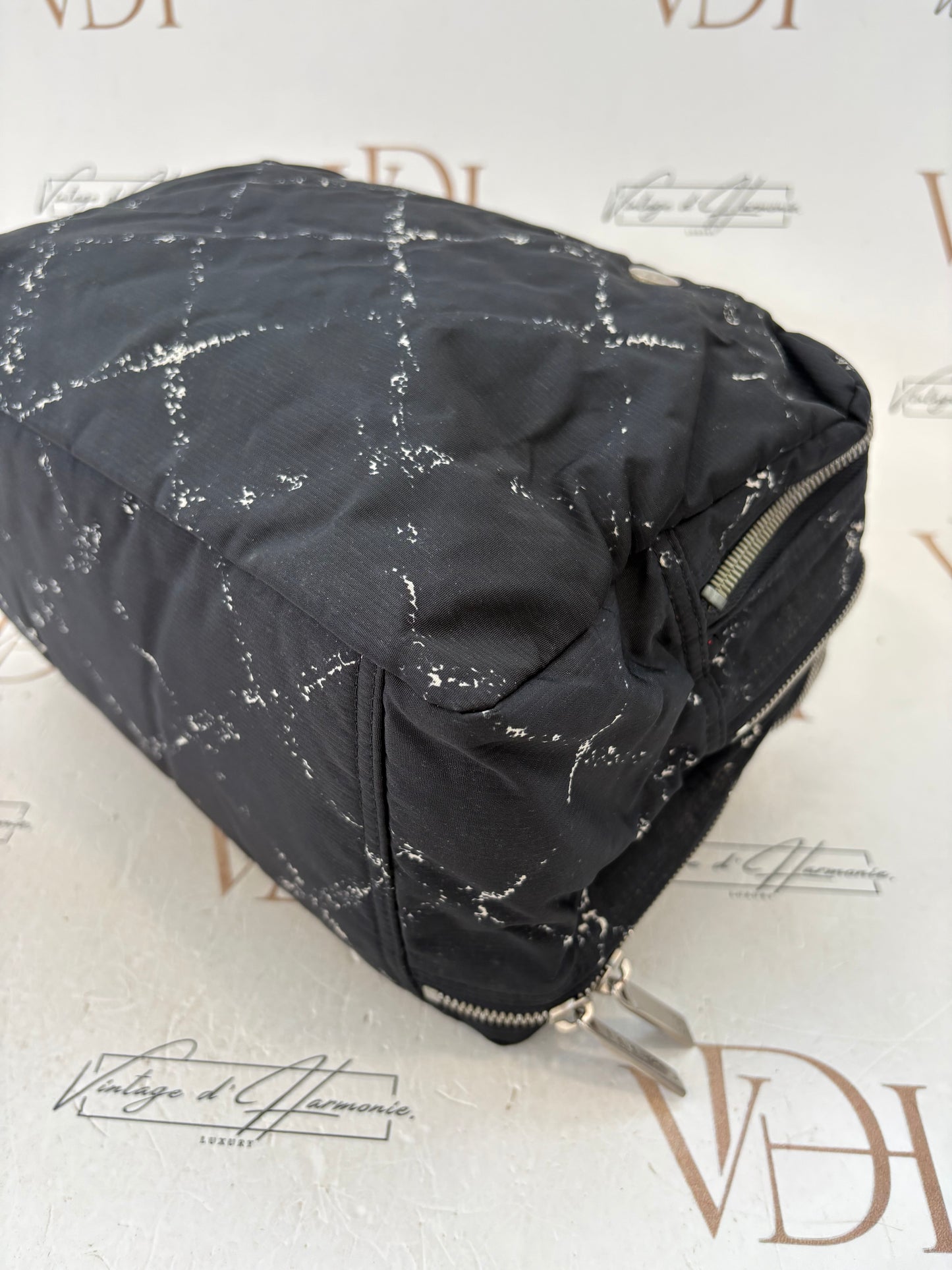 018334 - Chanel Jacquard Travel Line