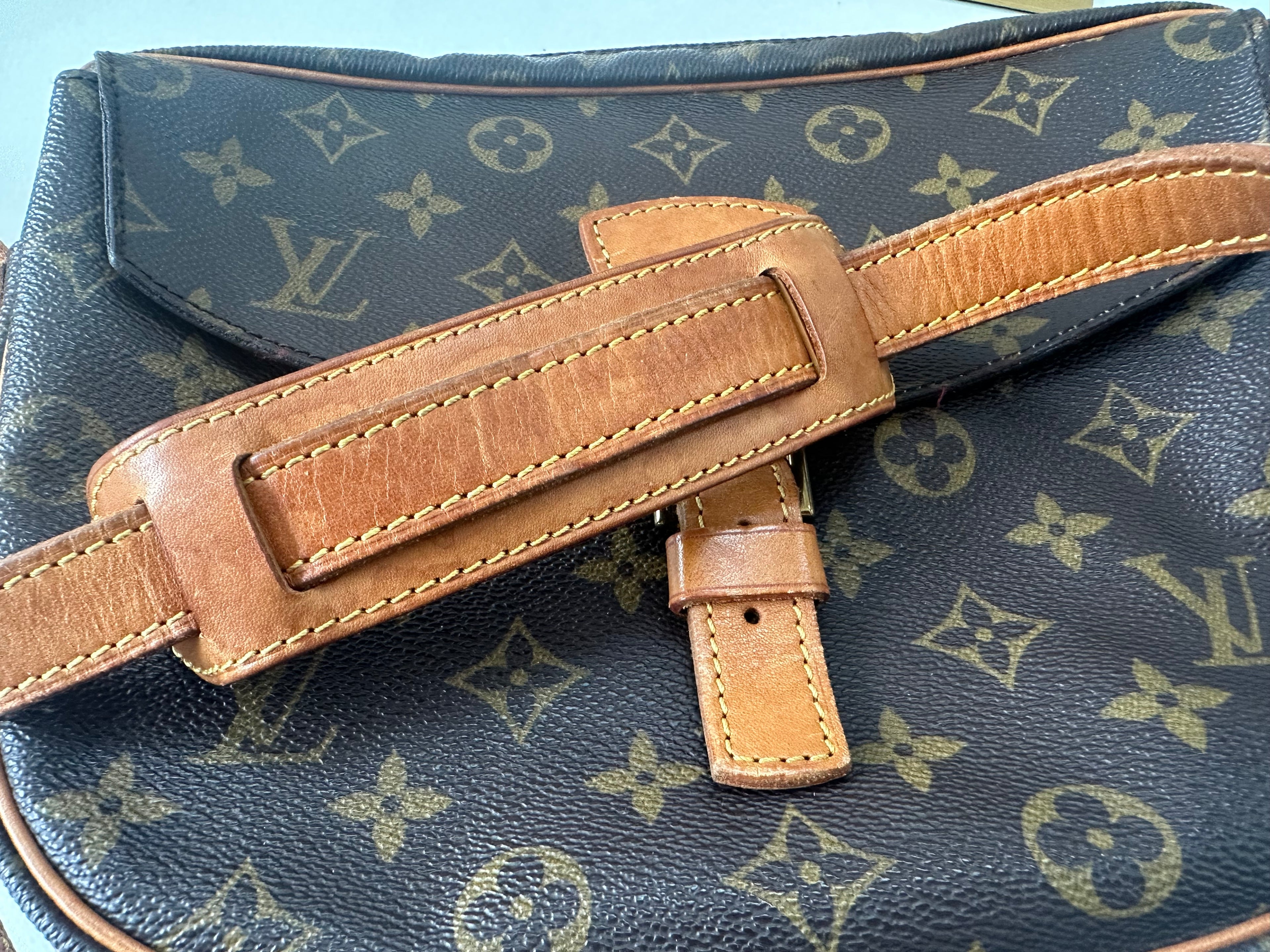 Louis Vuitton Jeune Fille