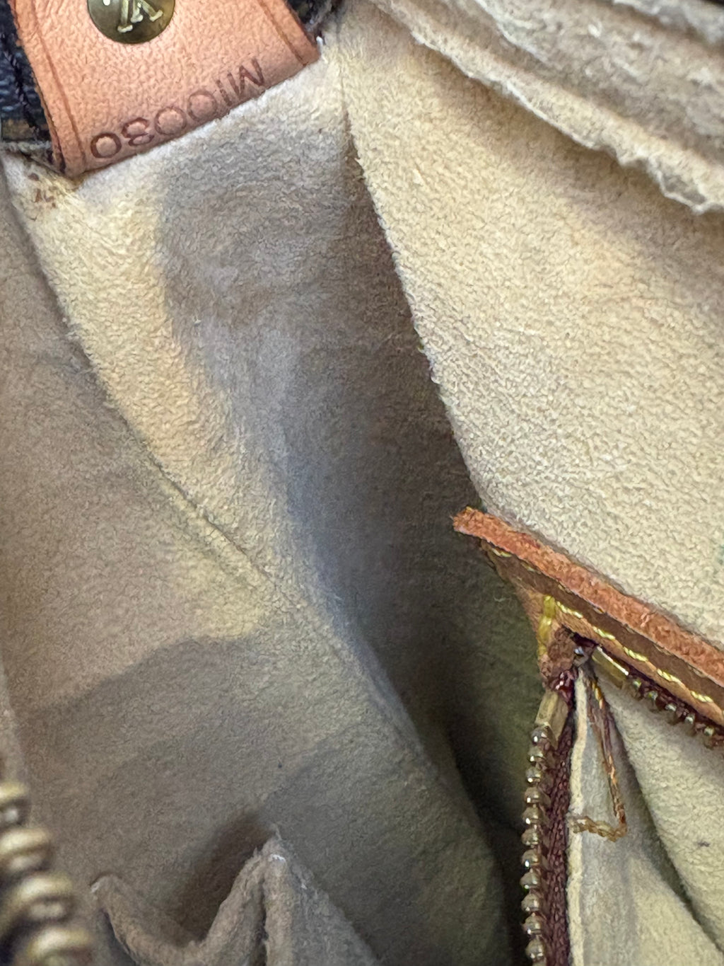 Louis Vuitton Looping GM