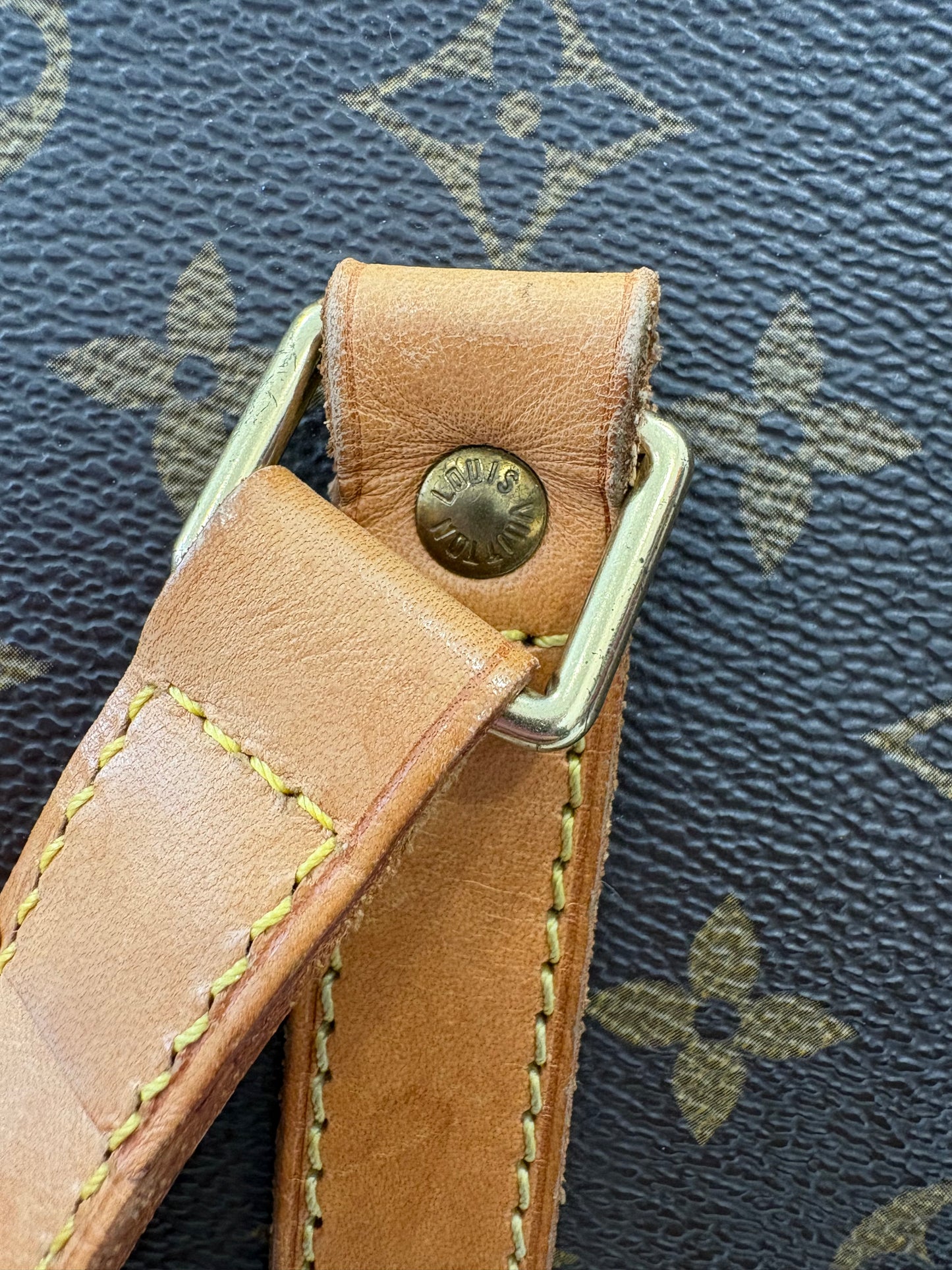 017727 - Louis Vuitton Babylone